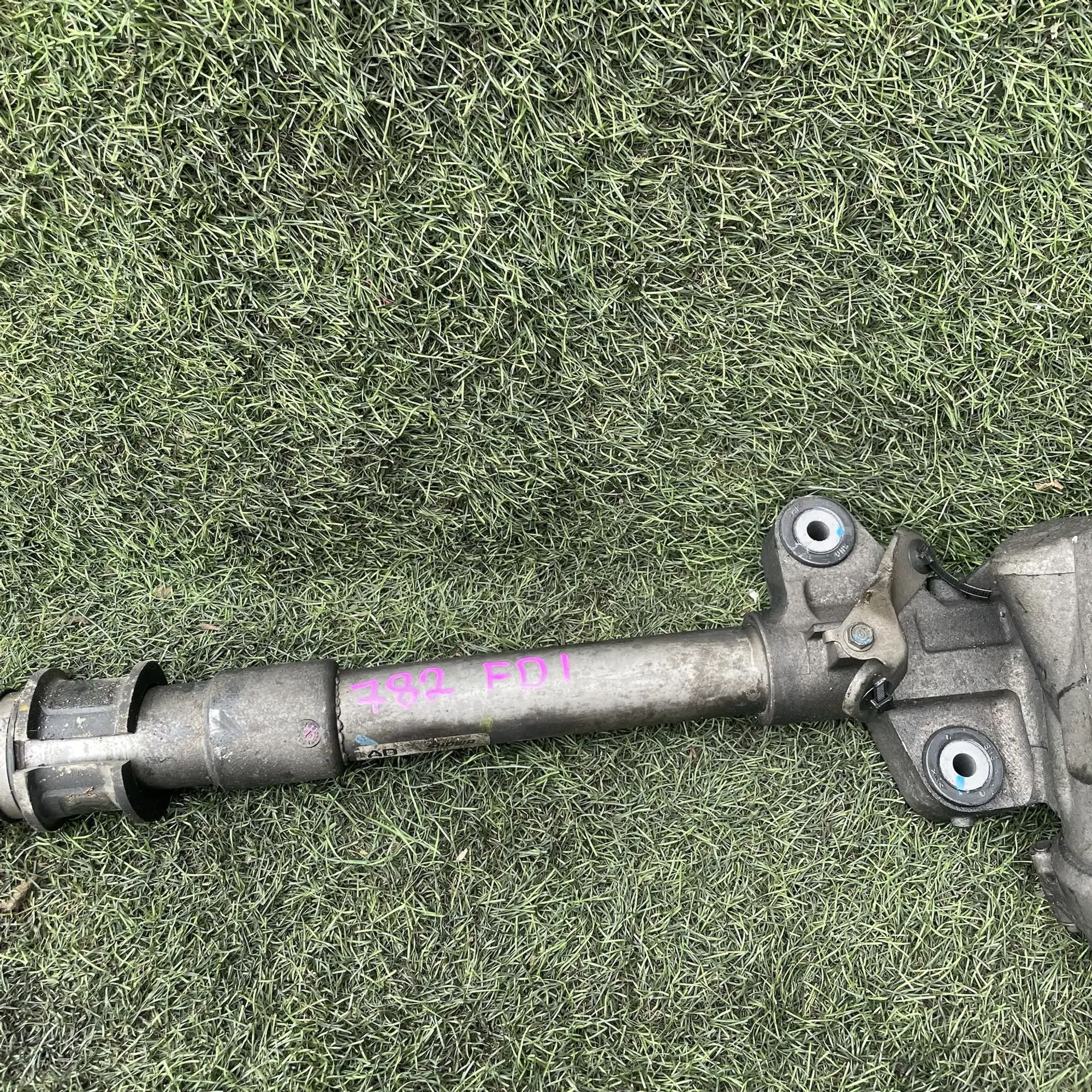 https://ycs.partsauto.market/partsauto-images/thmbs/userImages/772e461030aea93f4dbb6447c0f924d3/part/9f3b84bb-79f0-486f-abd9-9273092c9291_1779198624883.jpg