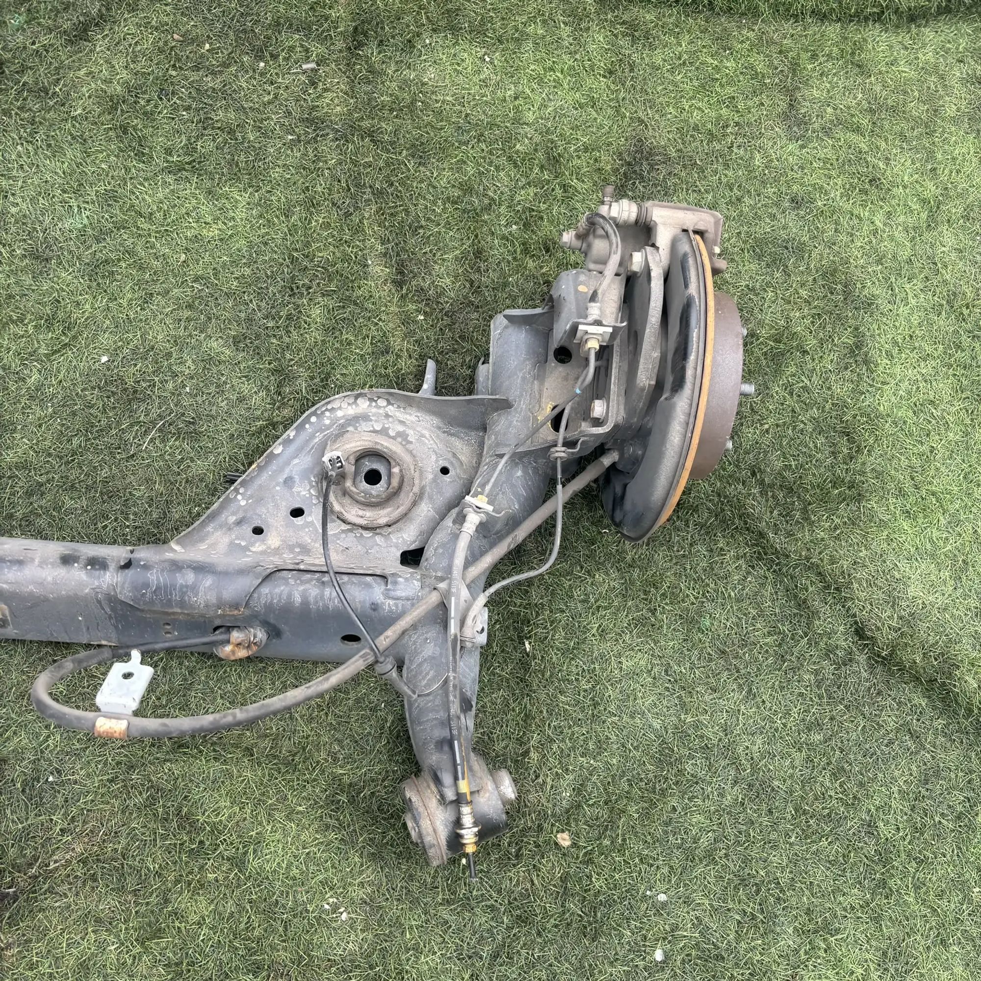 https://ycs.partsauto.market/partsauto-images/thmbs/userImages/772e461030aea93f4dbb6447c0f924d3/part/9f83a28b-9c7c-4e0a-8aca-5830bff42ffd_1777026021306.jpg