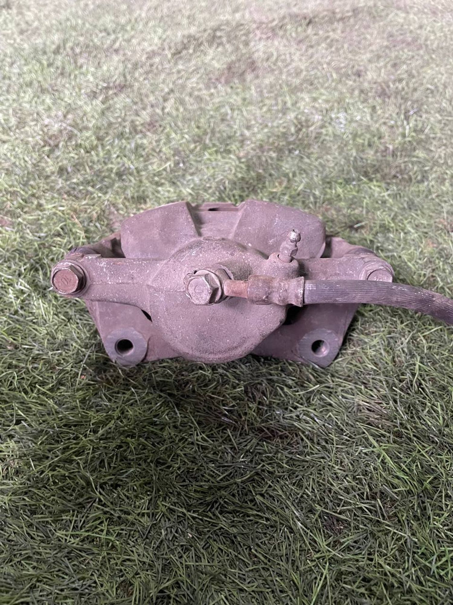 237 Суппорт тормозной передний левый TOYOTA CORONA ST210, 3000 рублей, Невинномысск