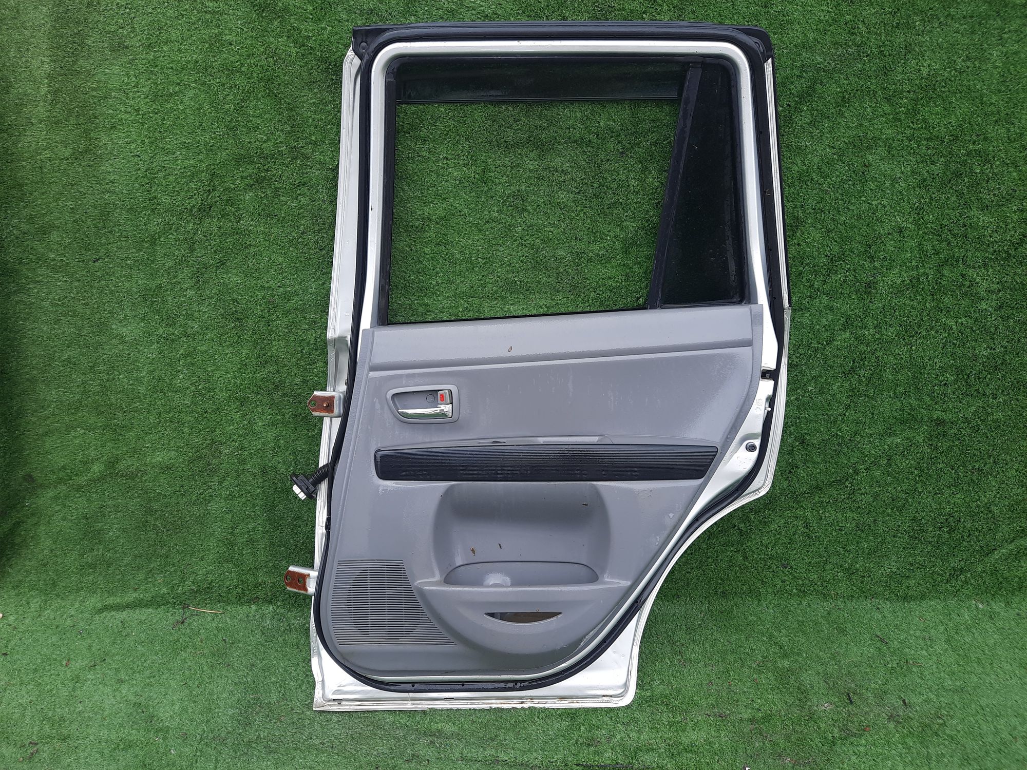 1612 дверь на MAZDA DEMIO DY3W, 9500 рублей, Невинномысск