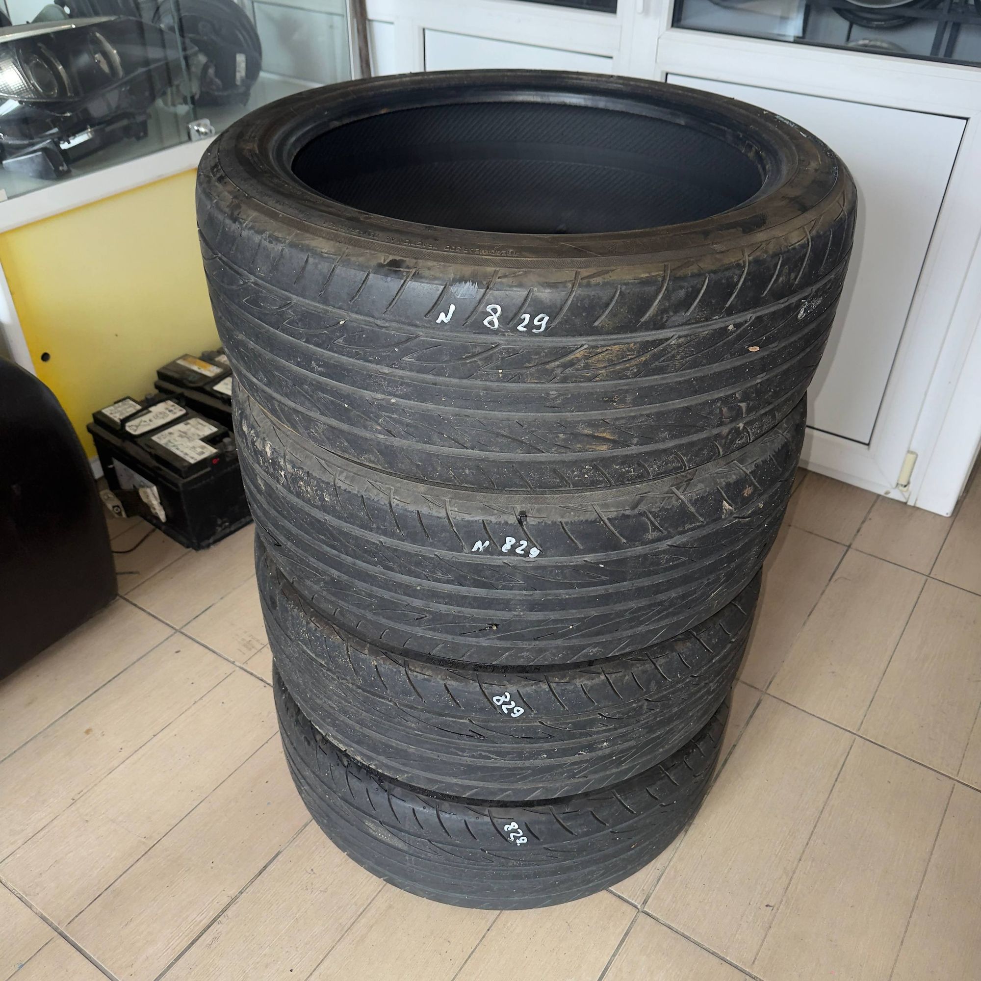 829 Шины 225/45 R19 Yokohama Advan Fleva V701 2020, 20000 рублей, Невинномысск