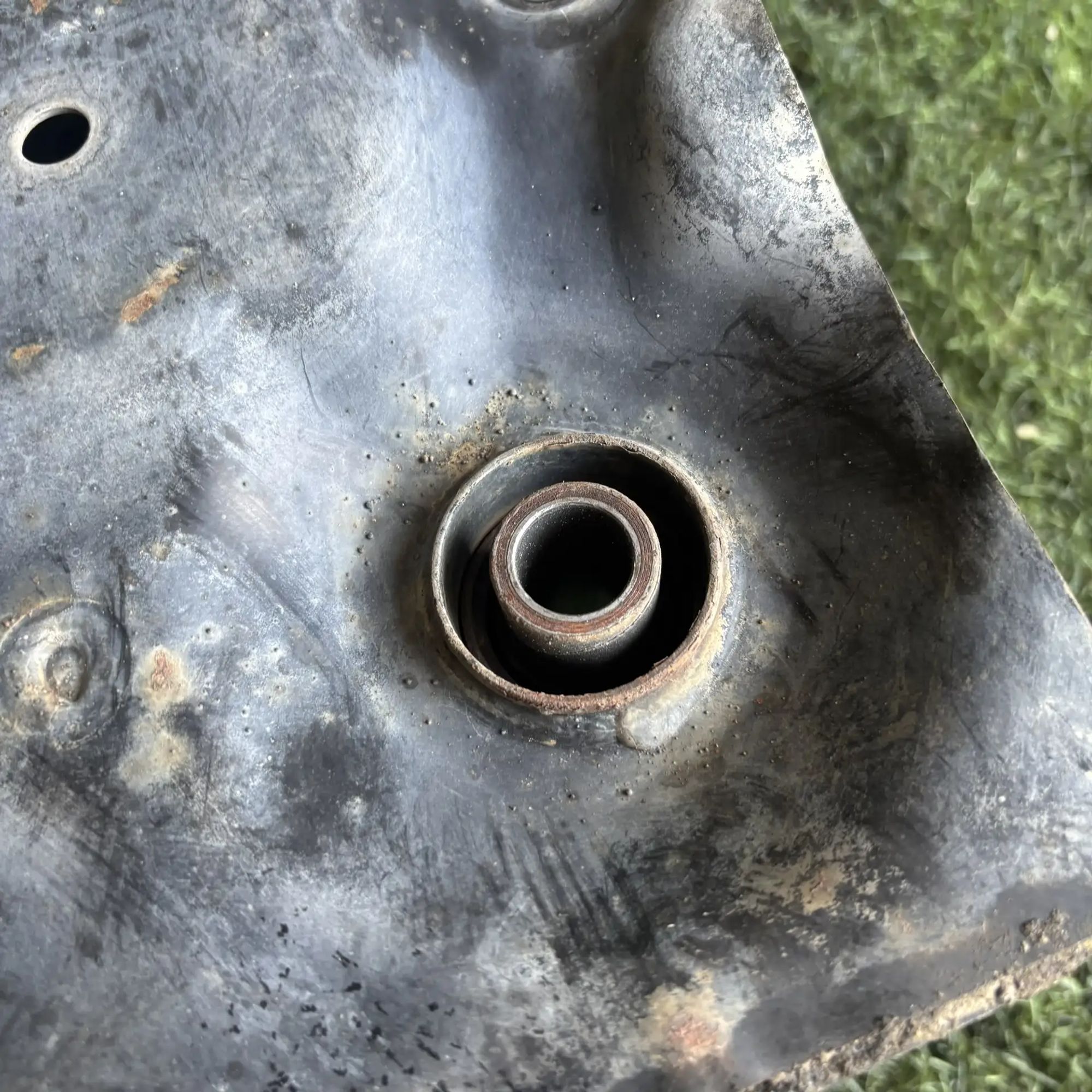 https://ycs.partsauto.market/partsauto-images/thmbs/userImages/772e461030aea93f4dbb6447c0f924d3/part/a03e2423-26a3-4053-91e5-cdb962606505_1777101329801.jpg