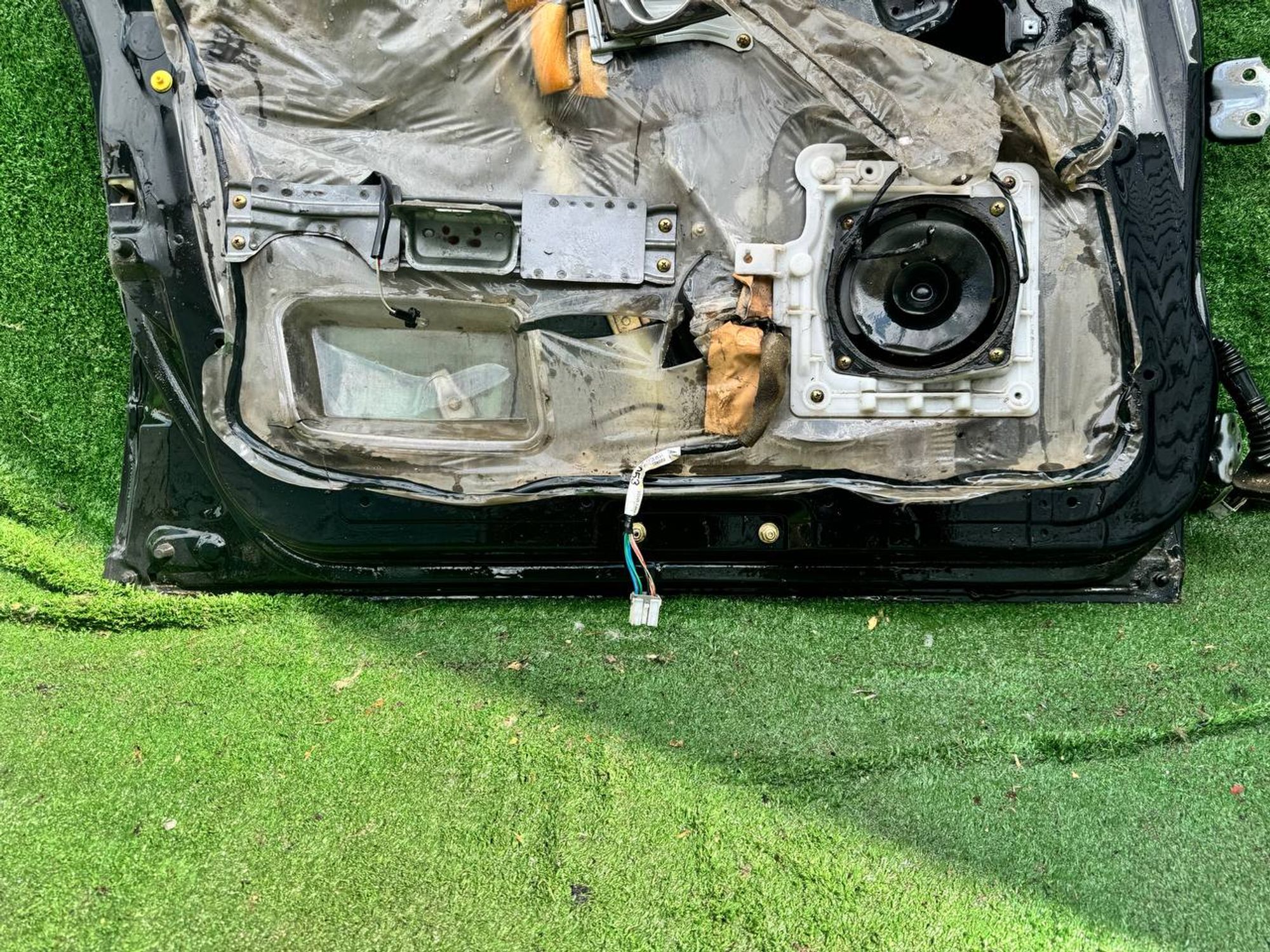 129 дверь на MITSUBISHI DIAMANTE F31A, 6500 рублей, Невинномысск