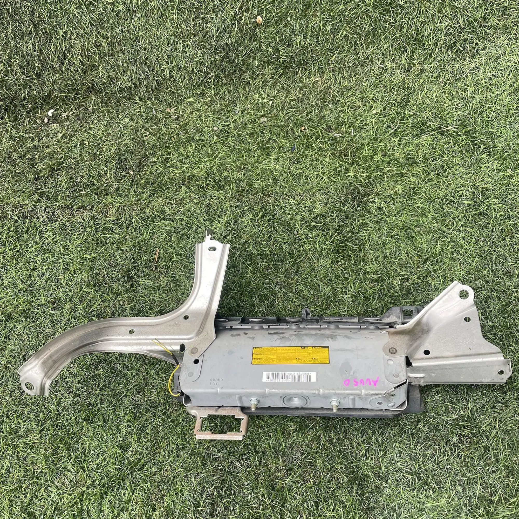 https://ycs.partsauto.market/partsauto-images/thmbs/userImages/772e461030aea93f4dbb6447c0f924d3/part/a062b05f-107a-4b64-82ea-e0dd40ac8073_1778930022983.jpg