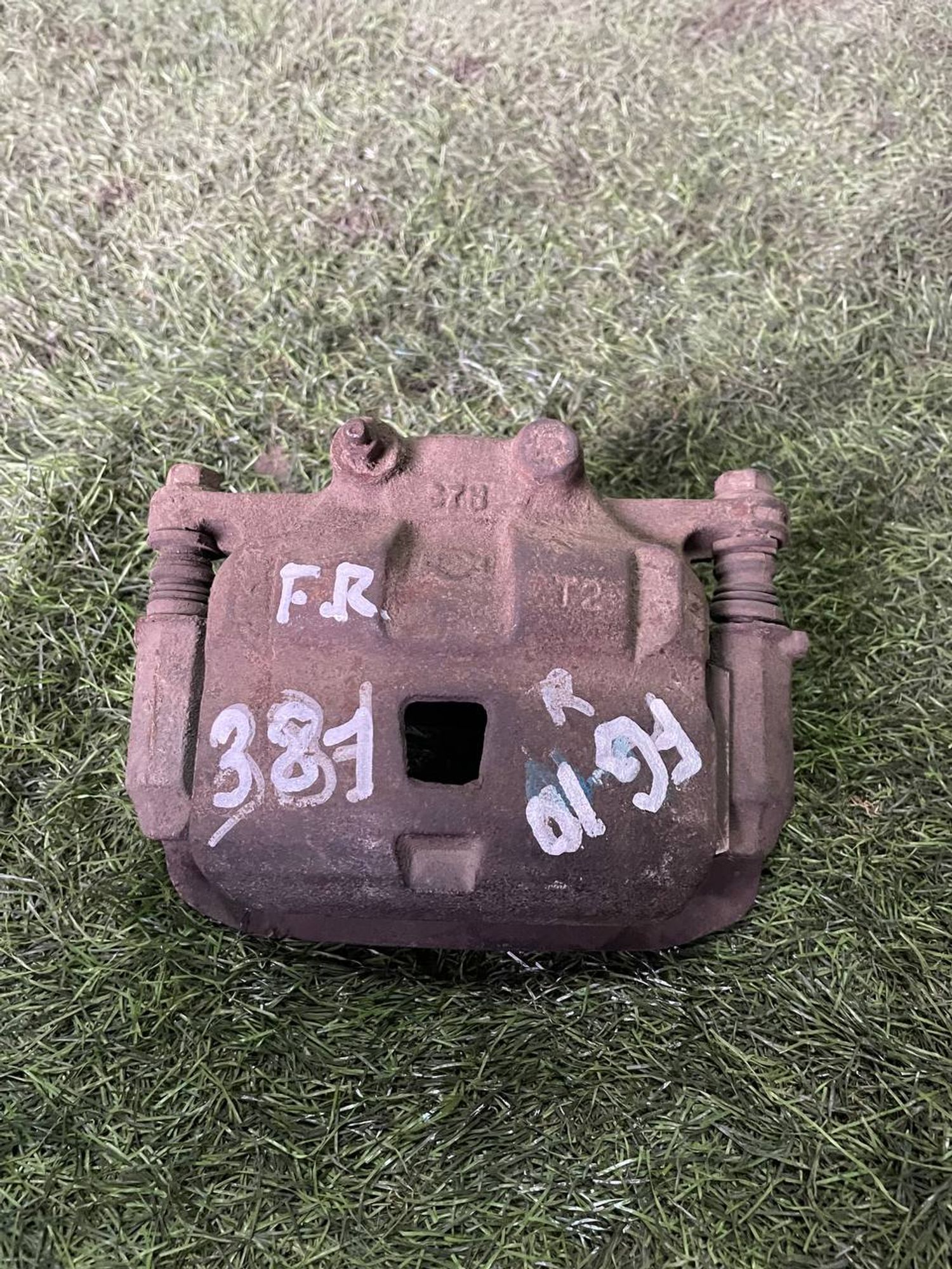 381 Суппорт тормозной передний правый NISSAN BLUEBIRD SYLPHY FG10, 3000 рублей, Невинномысск