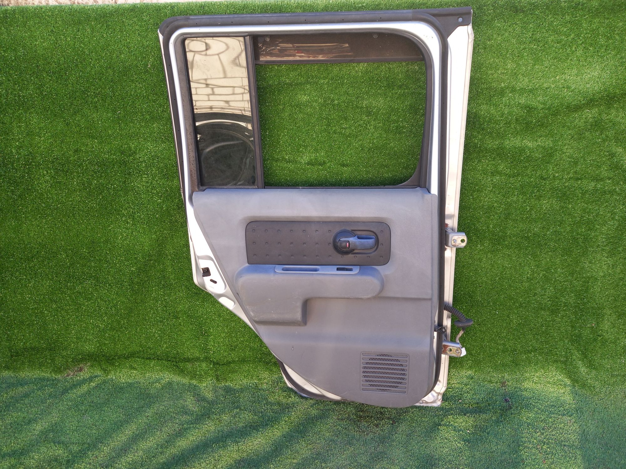 1331 дверь на NISSAN CUBE Z11, 7500 рублей, Невинномысск