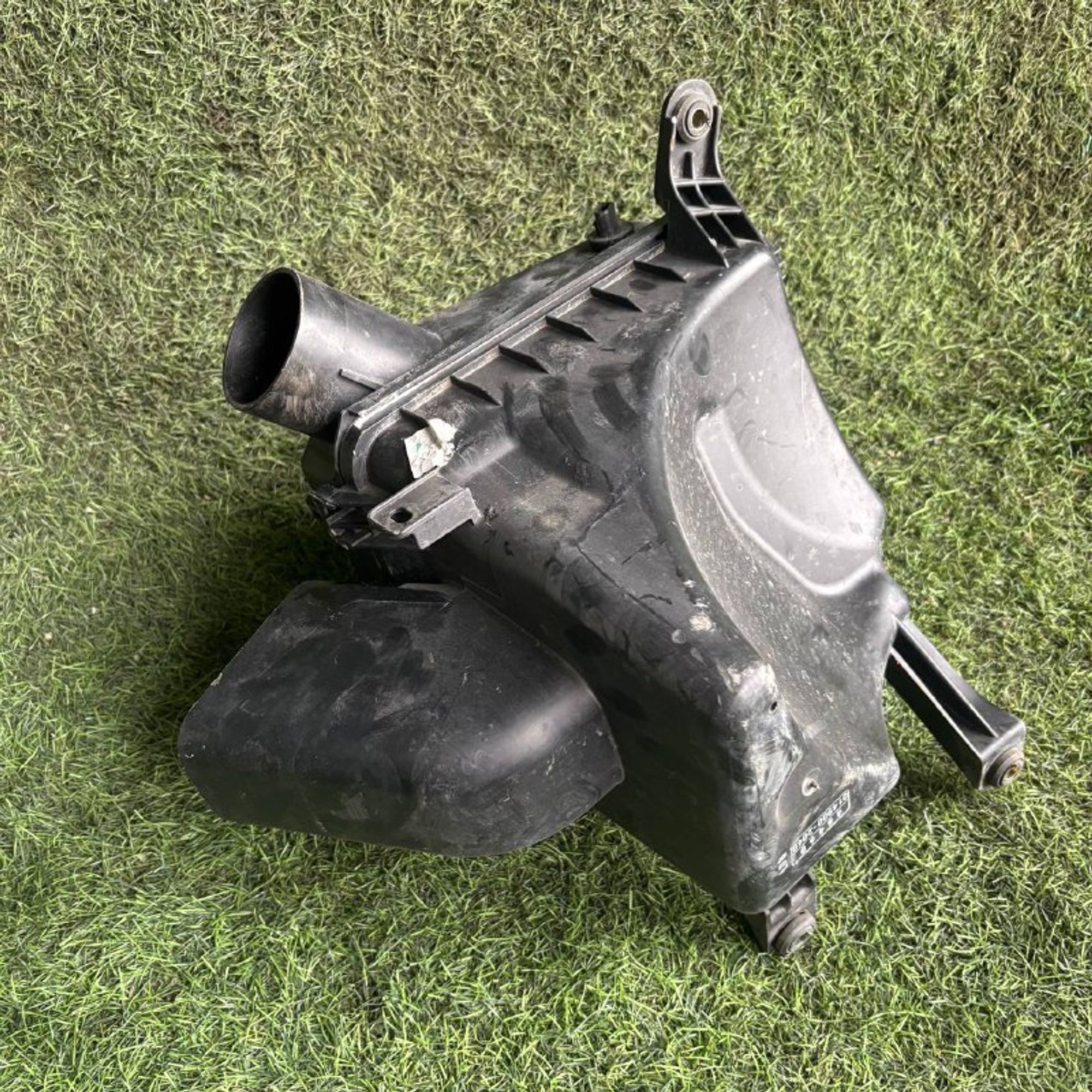 https://ycs.partsauto.market/partsauto-images/thmbs/userImages/772e461030aea93f4dbb6447c0f924d3/part/a102bdb0-e89d-4106-9e95-1f060e0a6076_1773835622969.jpg