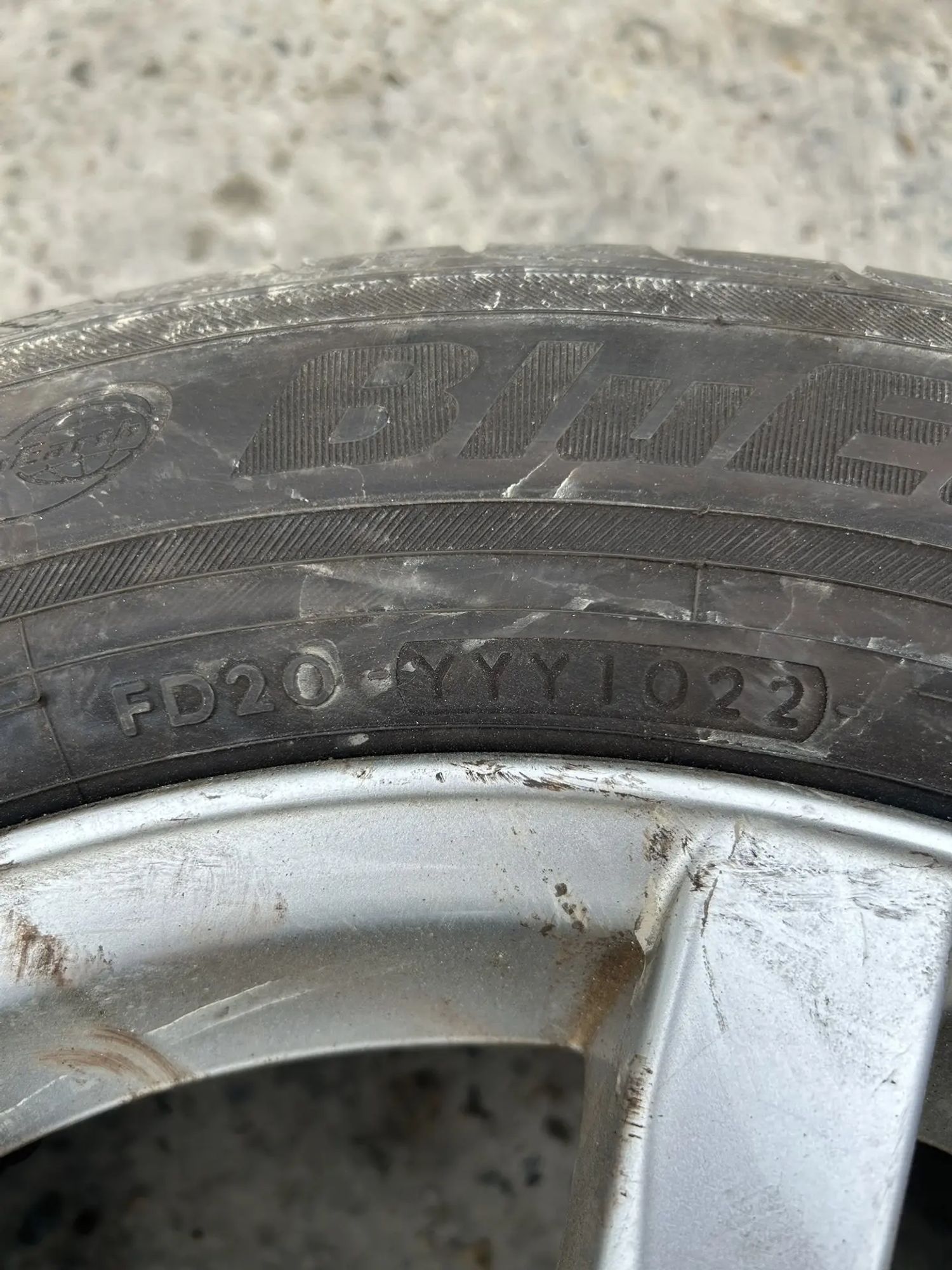 850 Шины Yokohama BlueEarth RV02 205/60 R16 2022 год, 18000 рублей, Невинномысск