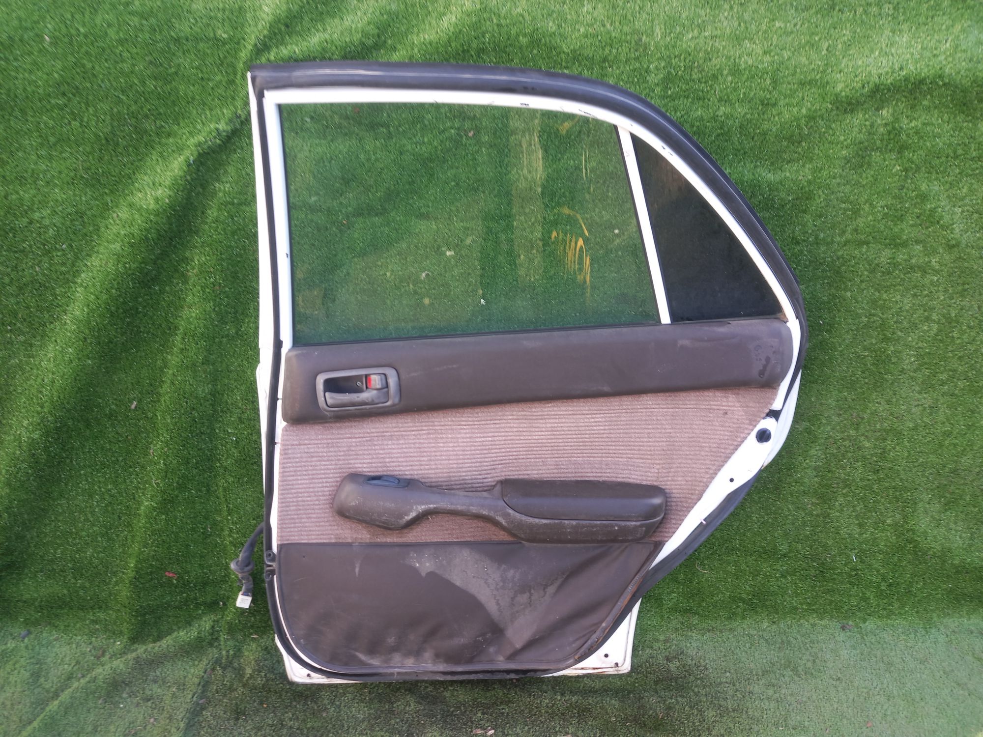 2065 дверь на TOYOTA CORONA AT190, 7000 рублей, Невинномысск