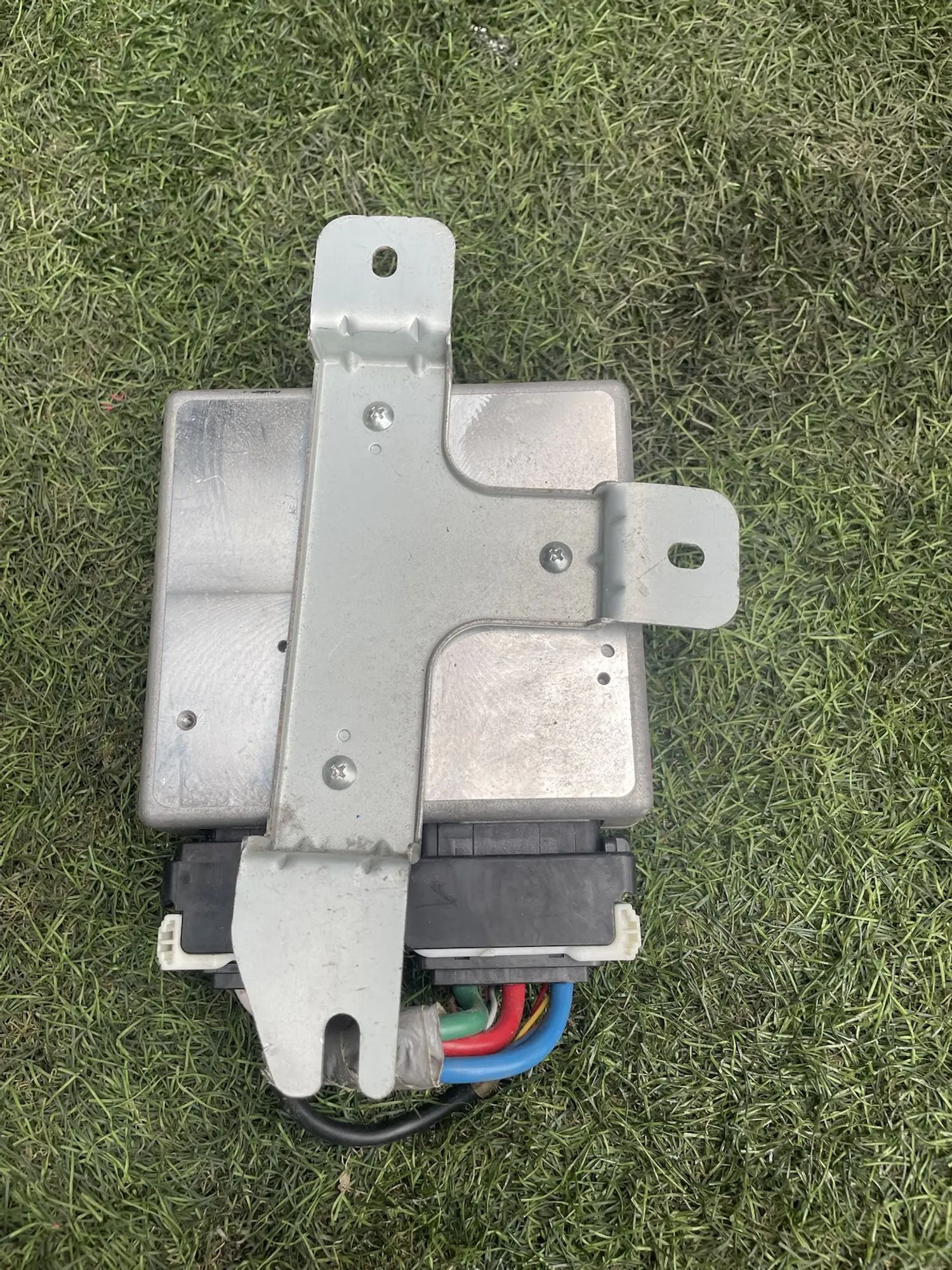 https://ycs.partsauto.market/partsauto-images/thmbs/userImages/772e461030aea93f4dbb6447c0f924d3/part/a2a044ed-3c16-44c9-b03a-e987ae34a19c_1779107466558.jpg