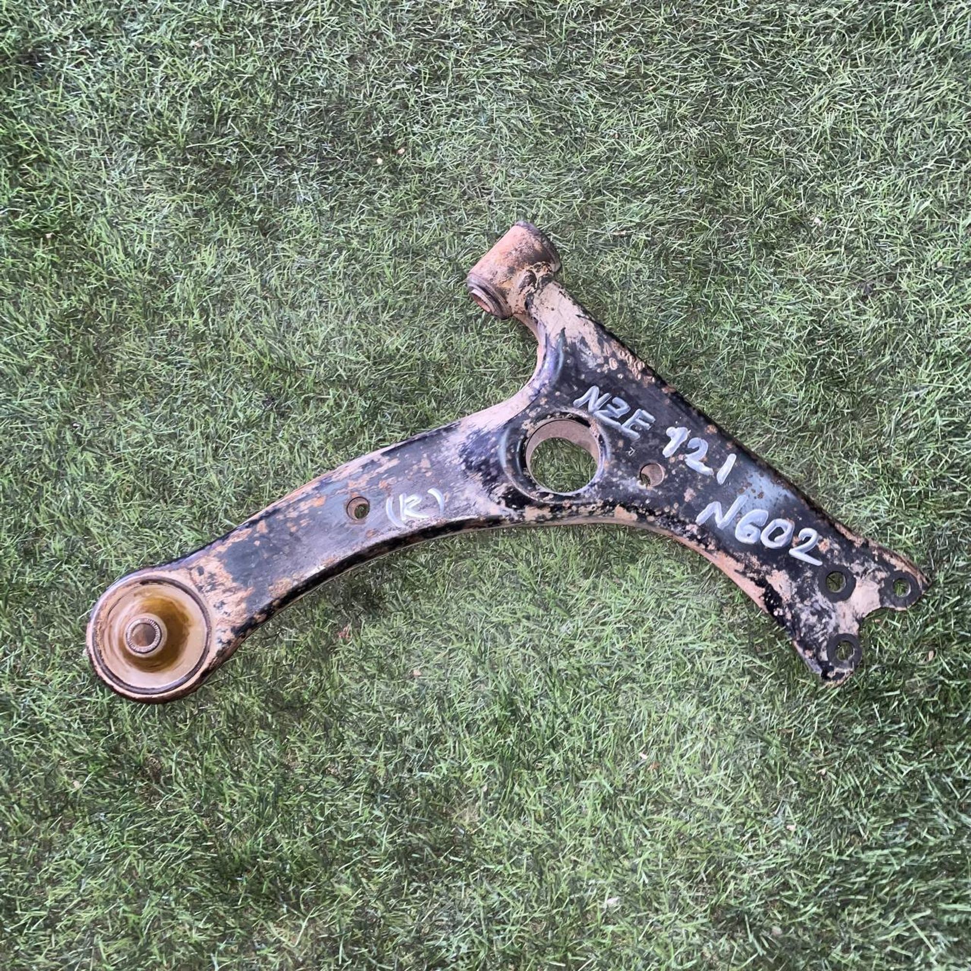 602 Рычаг передний правый нижний TOYOTA RUNX NZE121, 1 рублей, Невинномысск