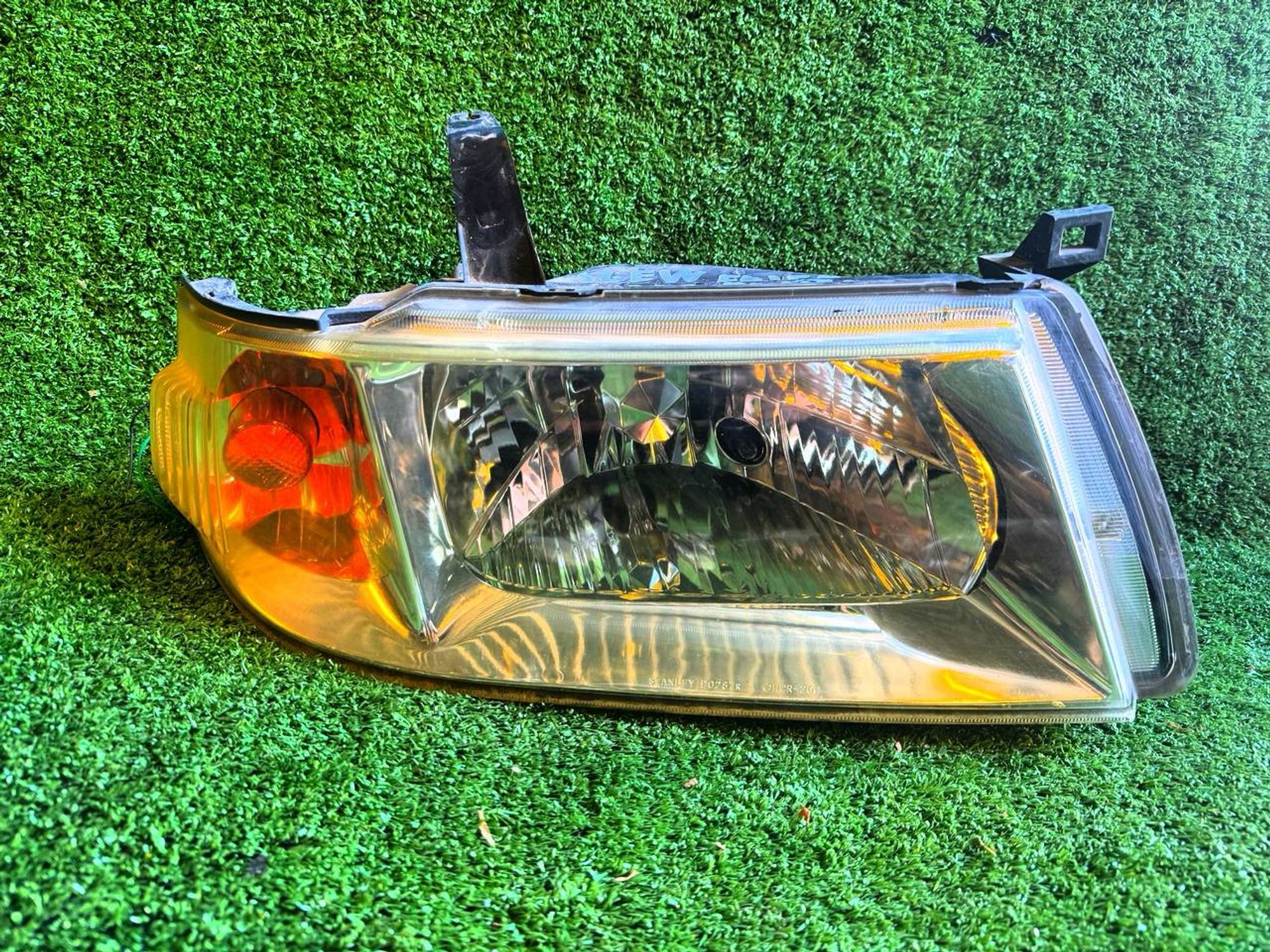 1088 фара правая MAZDA BONGO FRIENDEE SGEW, 6500 рублей, Невинномысск