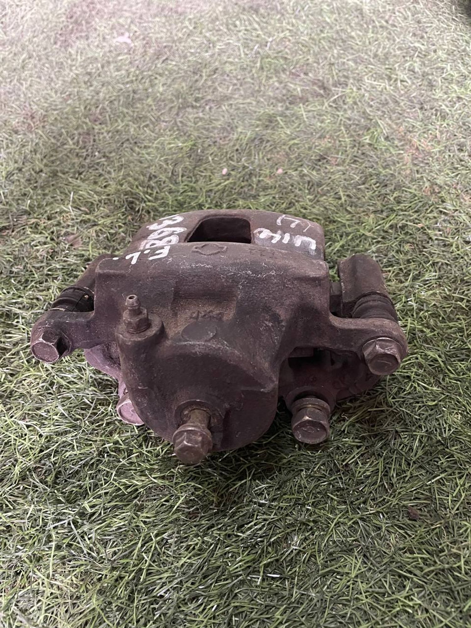 368 Суппорт тормозной передний левый NISSAN BLUEBIRD SYLPHY U10, 3000 рублей, Невинномысск