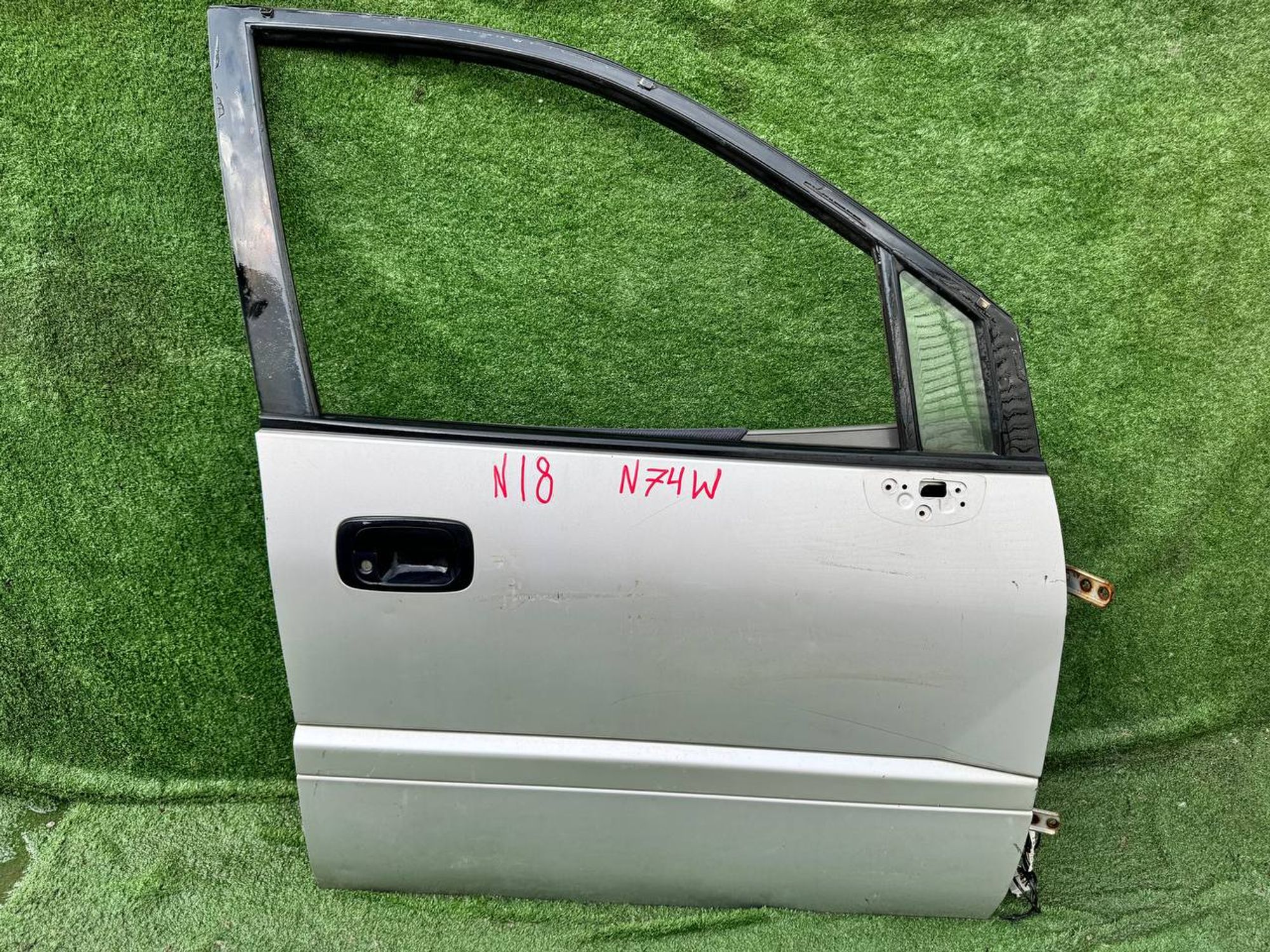 18 дверь на MITSUBISHI CHARIOT N74W, 7500 рублей, Невинномысск