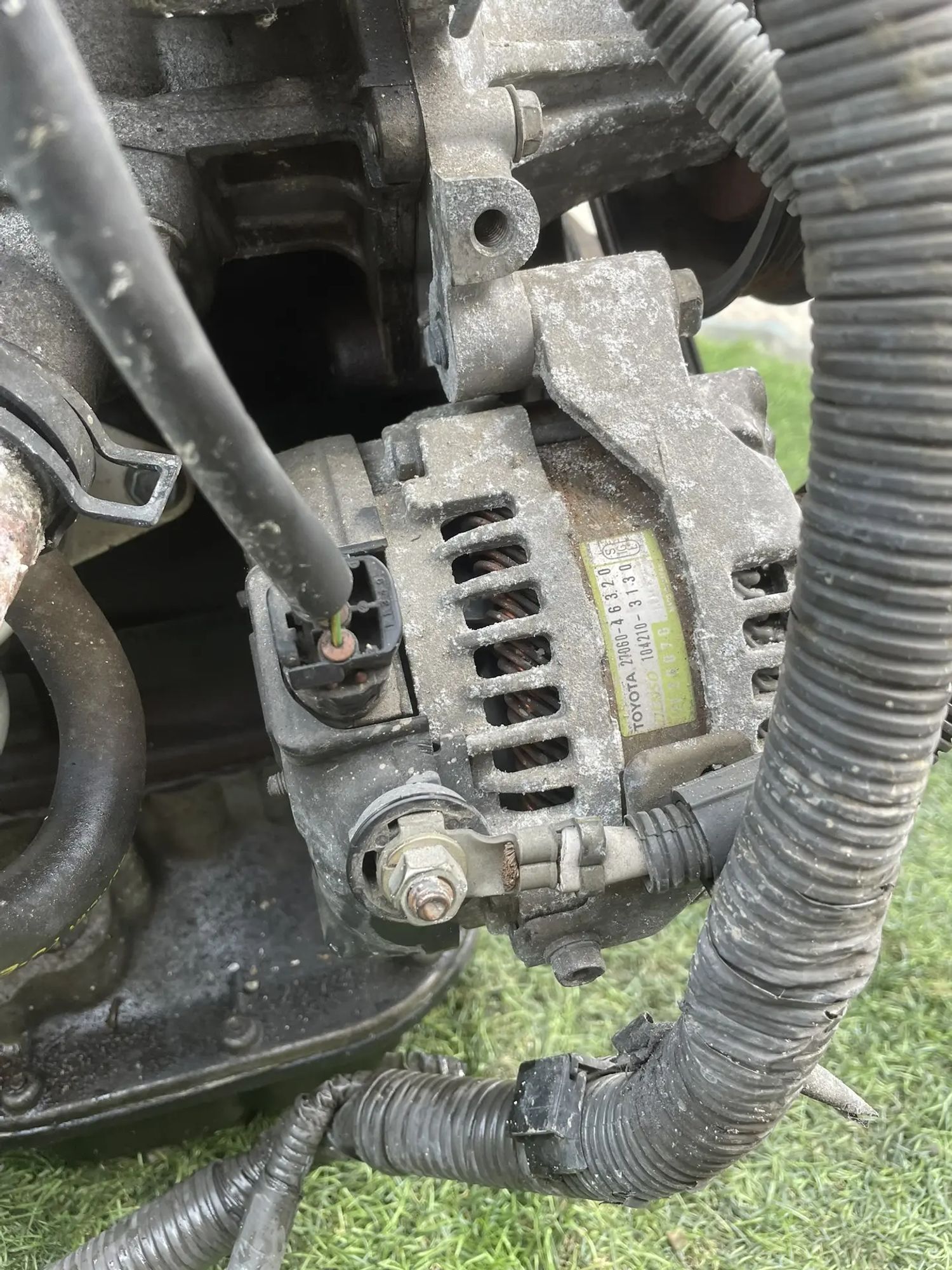 https://ycs.partsauto.market/partsauto-images/thmbs/userImages/772e461030aea93f4dbb6447c0f924d3/part/a45aec89-4cd0-4754-a047-f98512a4848c_1776422684871.jpg