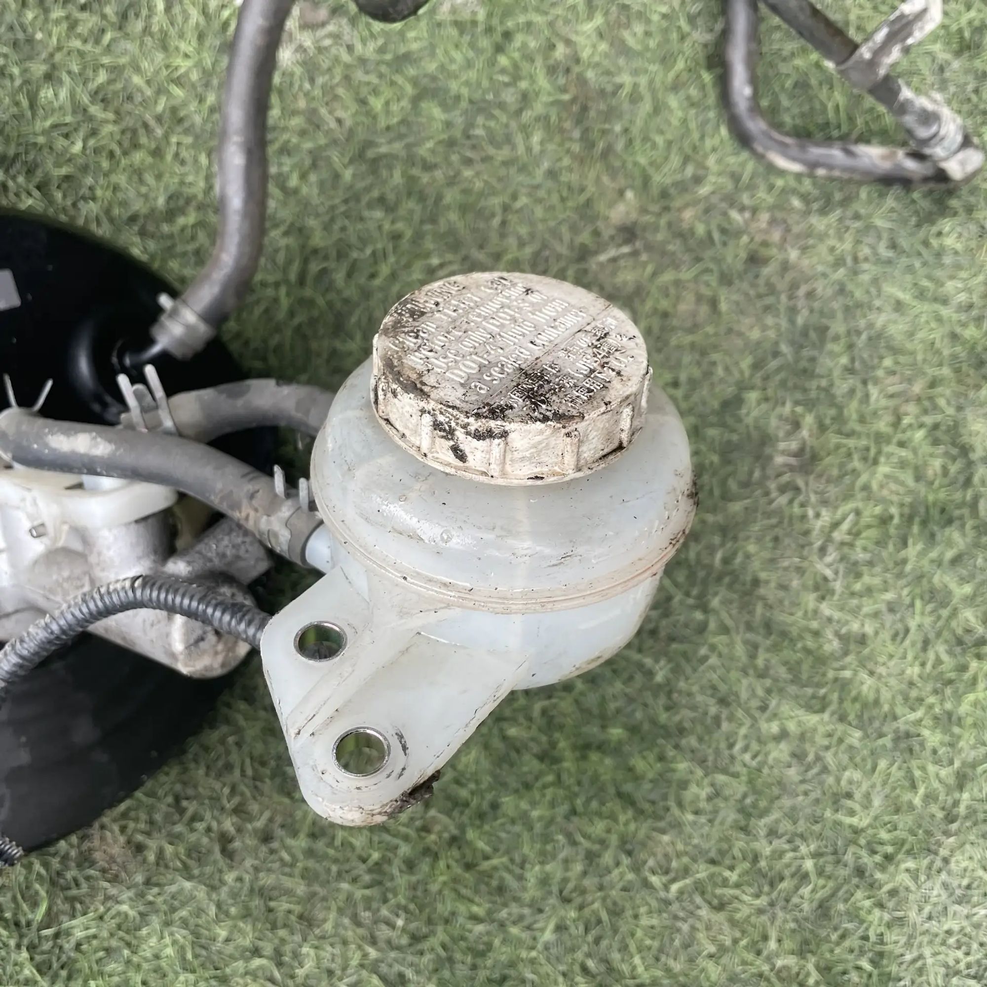 https://ycs.partsauto.market/partsauto-images/thmbs/userImages/772e461030aea93f4dbb6447c0f924d3/part/a50672f8-69f3-41cc-8f13-a73ffec3e4c5_1779177999764.jpg