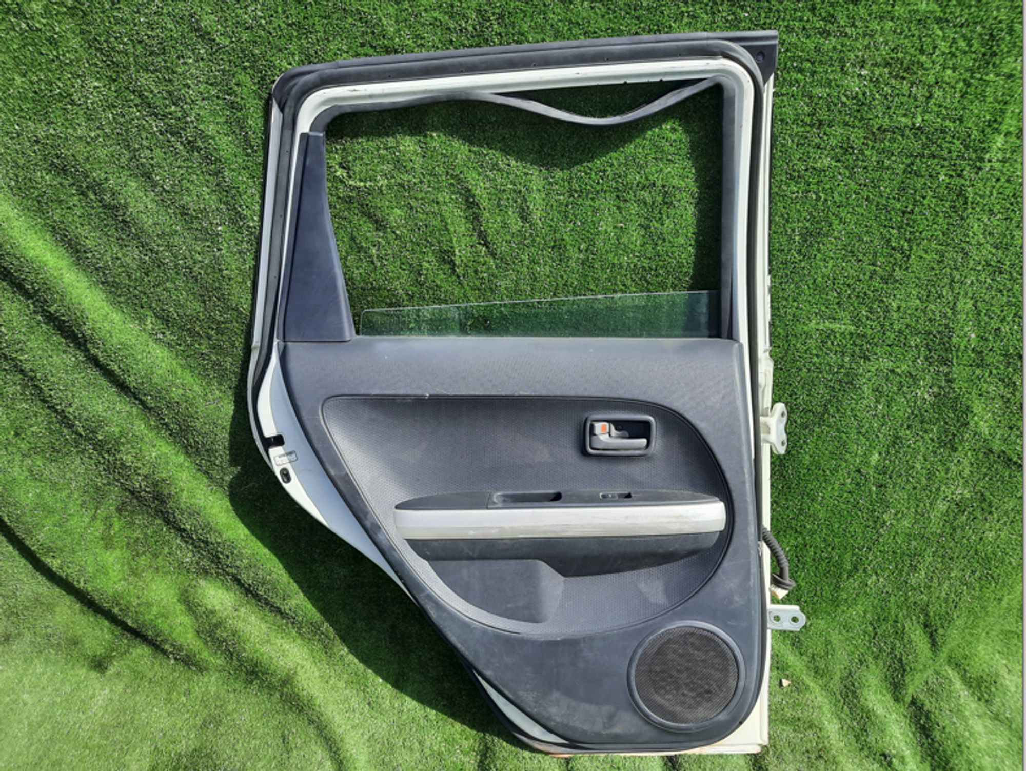 1116 дверь на TOYOTA IST NCP60, 9500 рублей, Невинномысск