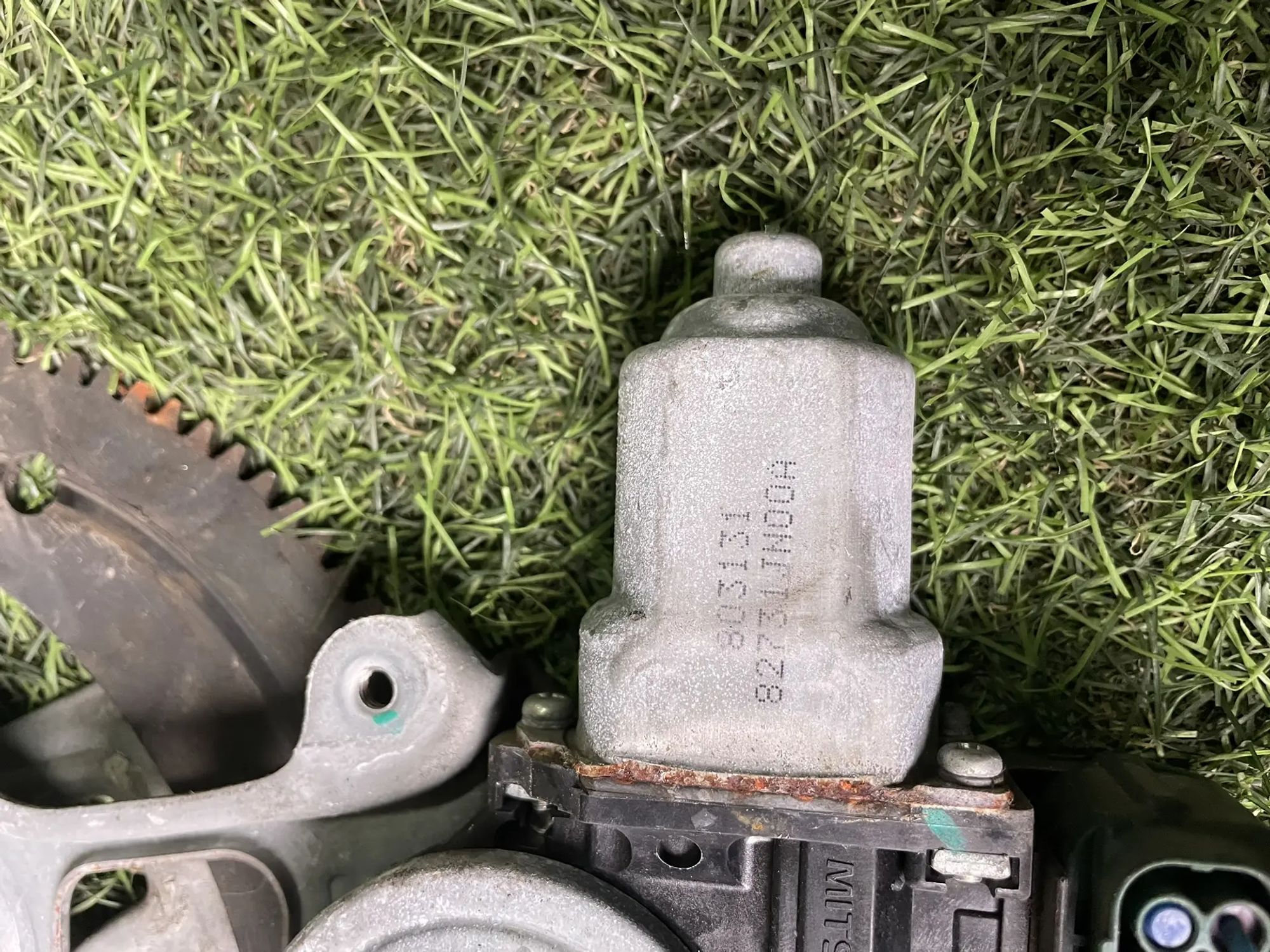 https://ycs.partsauto.market/partsauto-images/thmbs/userImages/772e461030aea93f4dbb6447c0f924d3/part/a5a4b94a-a8e9-4792-bc77-fa02c65355b9_1774608706306.jpg