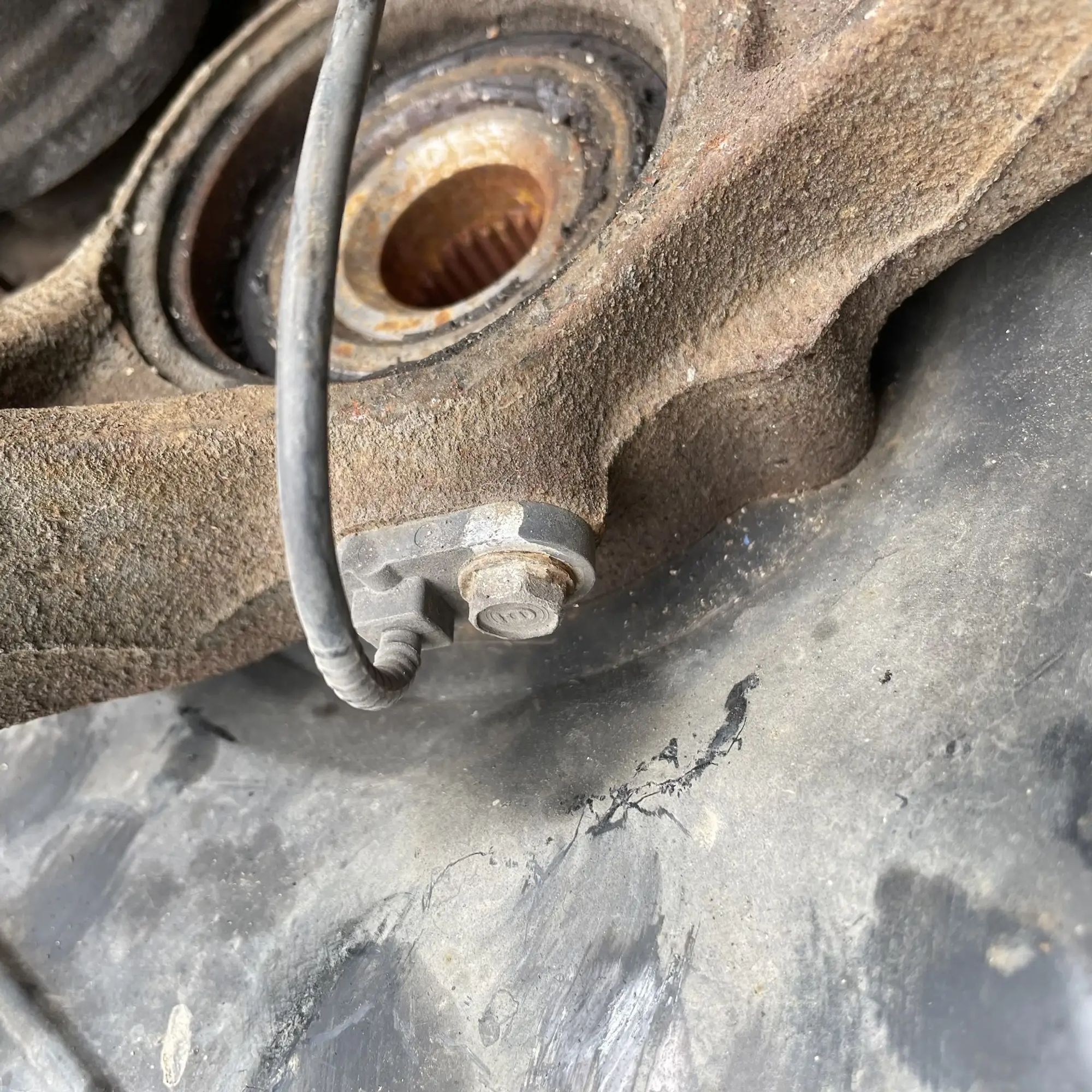 https://ycs.partsauto.market/partsauto-images/thmbs/userImages/772e461030aea93f4dbb6447c0f924d3/part/a5d5bcf6-ad90-4b5a-aae8-1568cda883d3_1779257172660.jpg