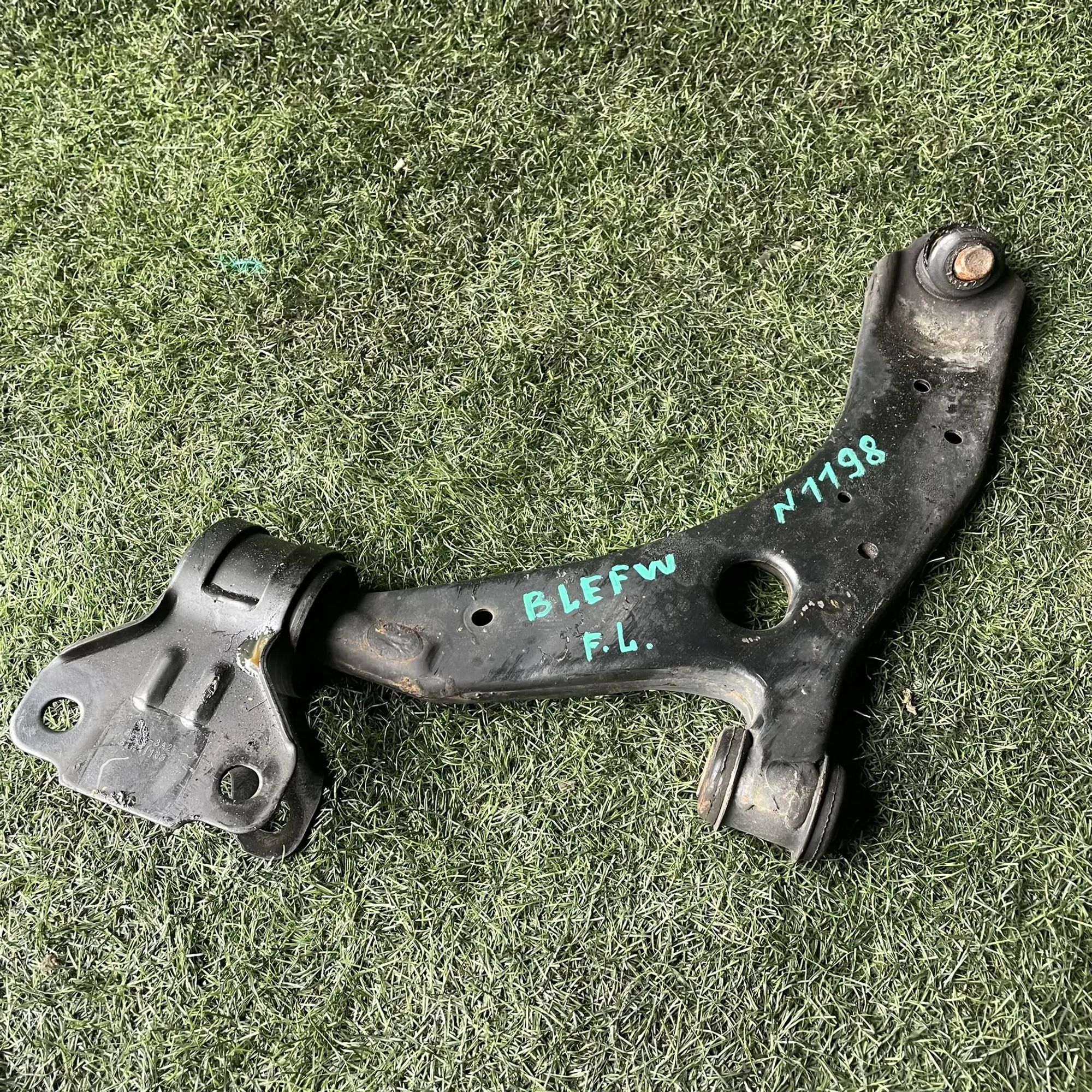 https://ycs.partsauto.market/partsauto-images/thmbs/userImages/772e461030aea93f4dbb6447c0f924d3/part/a60870a9-5dac-4fe2-96ad-a843de1f902e_1776933680053.jpg
