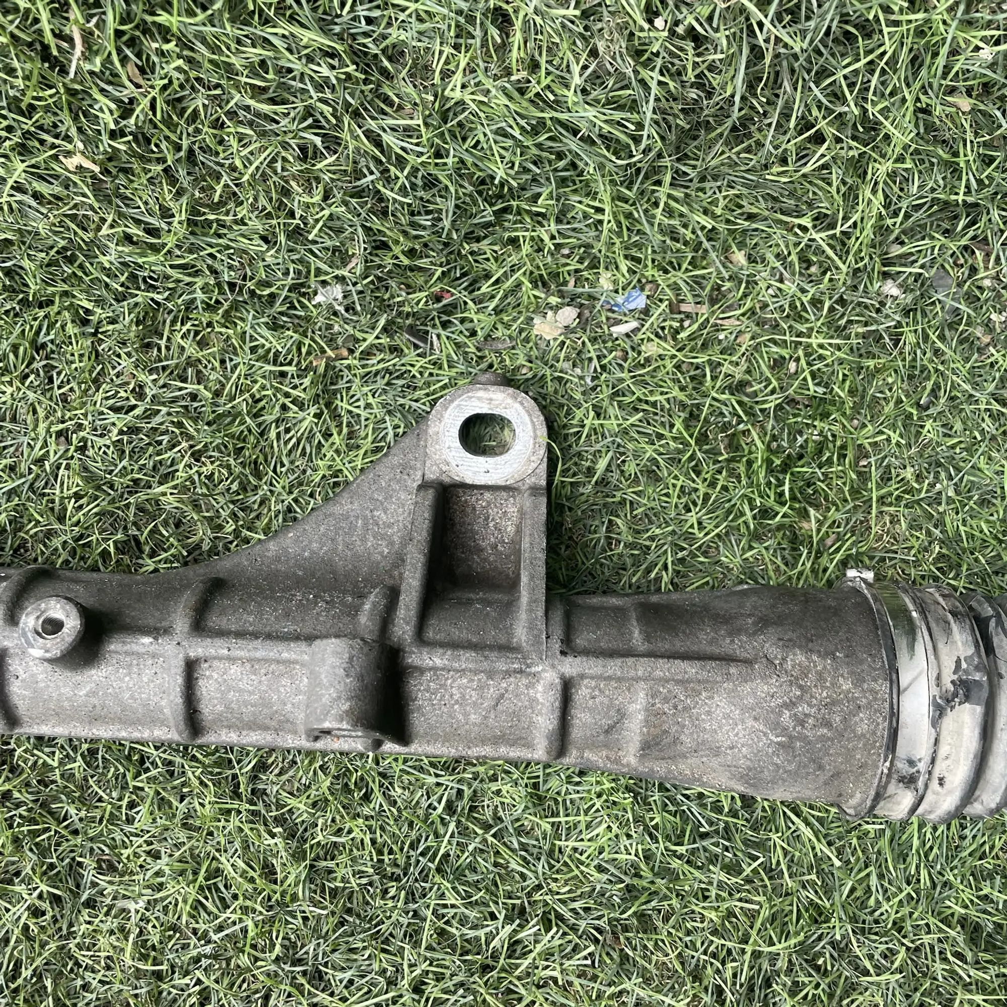 https://ycs.partsauto.market/partsauto-images/thmbs/userImages/772e461030aea93f4dbb6447c0f924d3/part/a62f7fa3-d0e2-4845-8c9d-4250fd37072e_1779199207573.jpg
