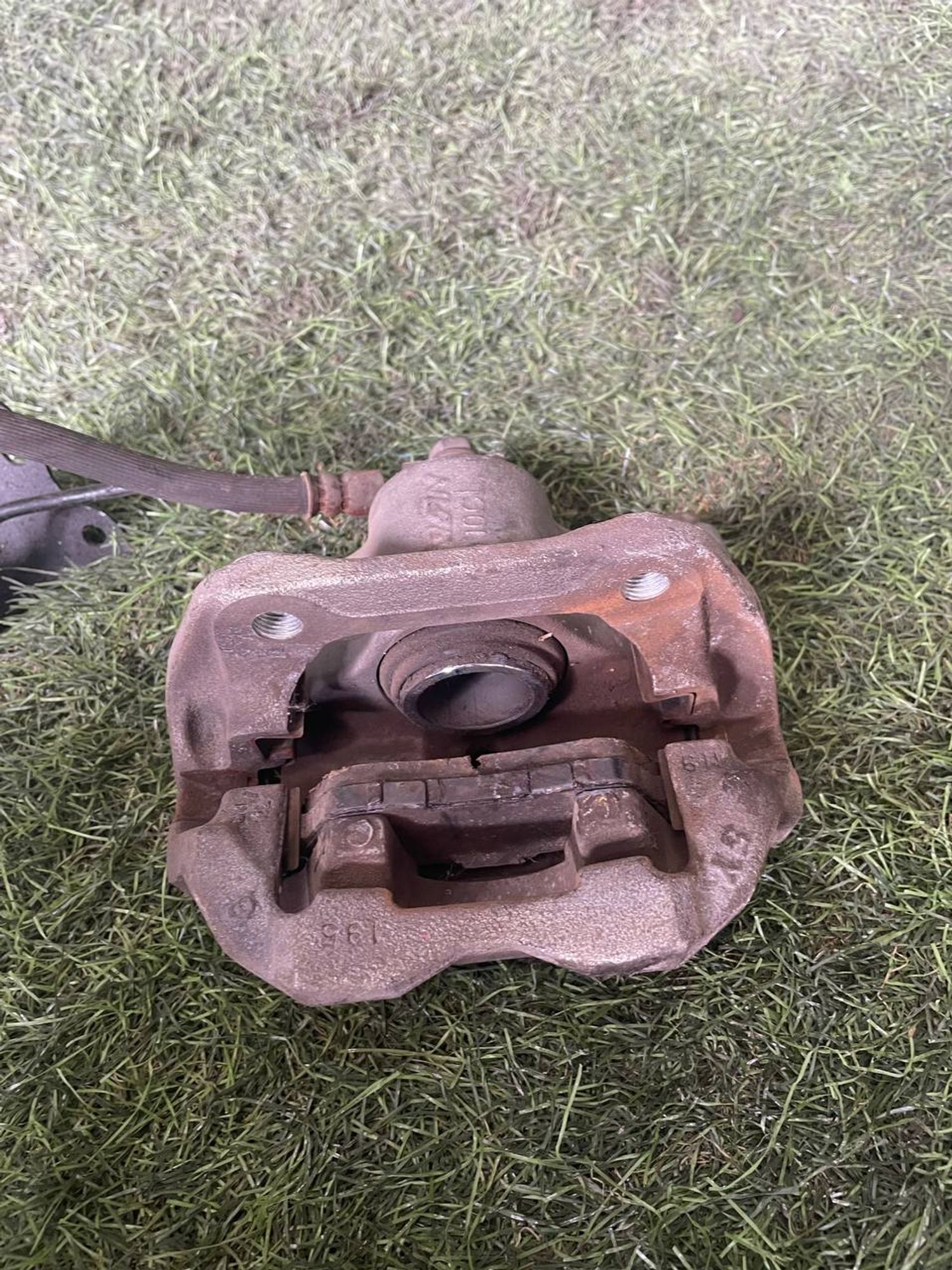 1122 Суппорт тормозной задний правый HONDA ELYSION RR1 K24A, 3000 рублей, Невинномысск