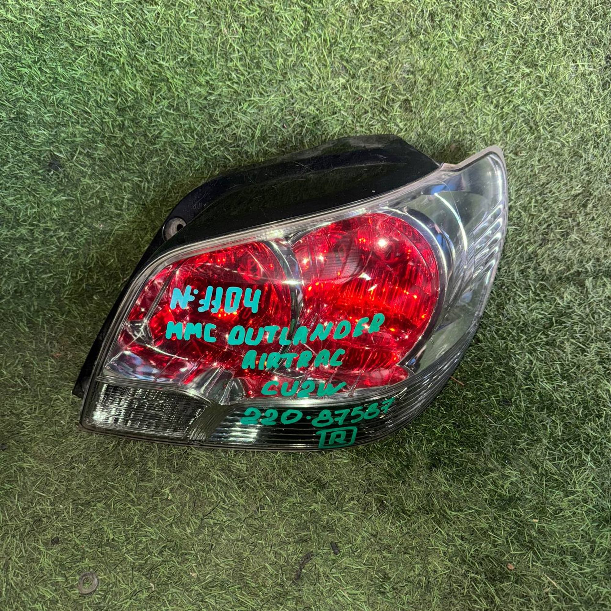 1104 Фонарь задний правый MITSUBISHI AIRTREK CU2W, 7000 рублей, Невинномысск