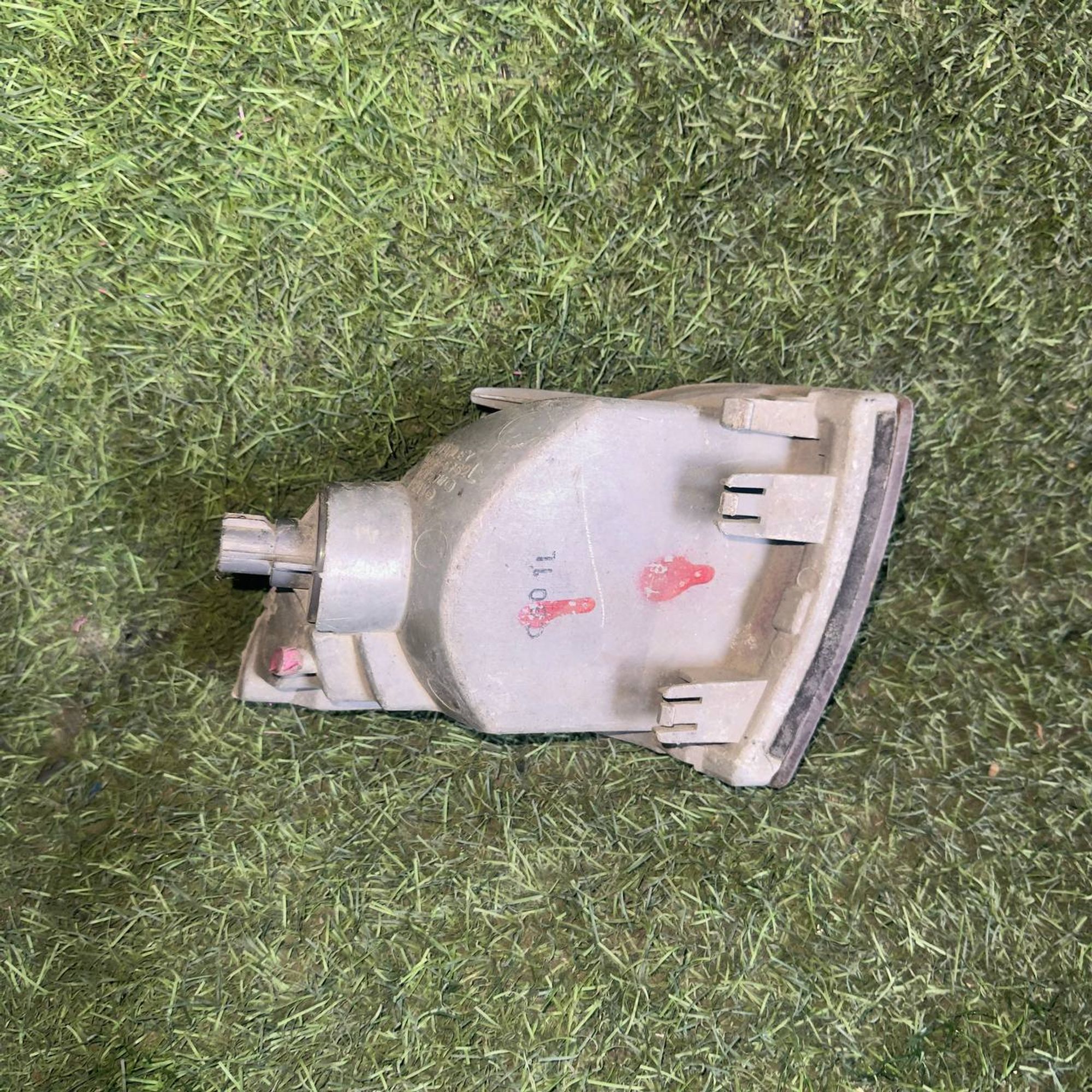 323 Фонарь габаритный левый MITSUBISHI DIAMANTE F25A, 1 рублей, Невинномысск