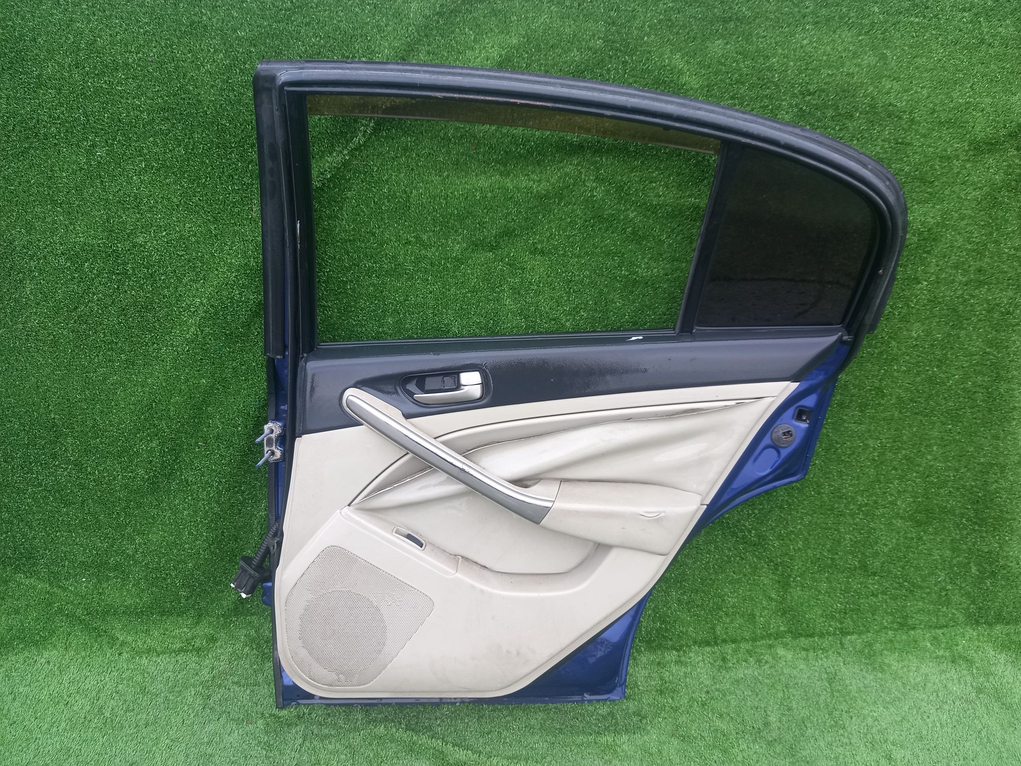 112 дверь на NISSAN SKYLINE V35, 14500 рублей, Невинномысск