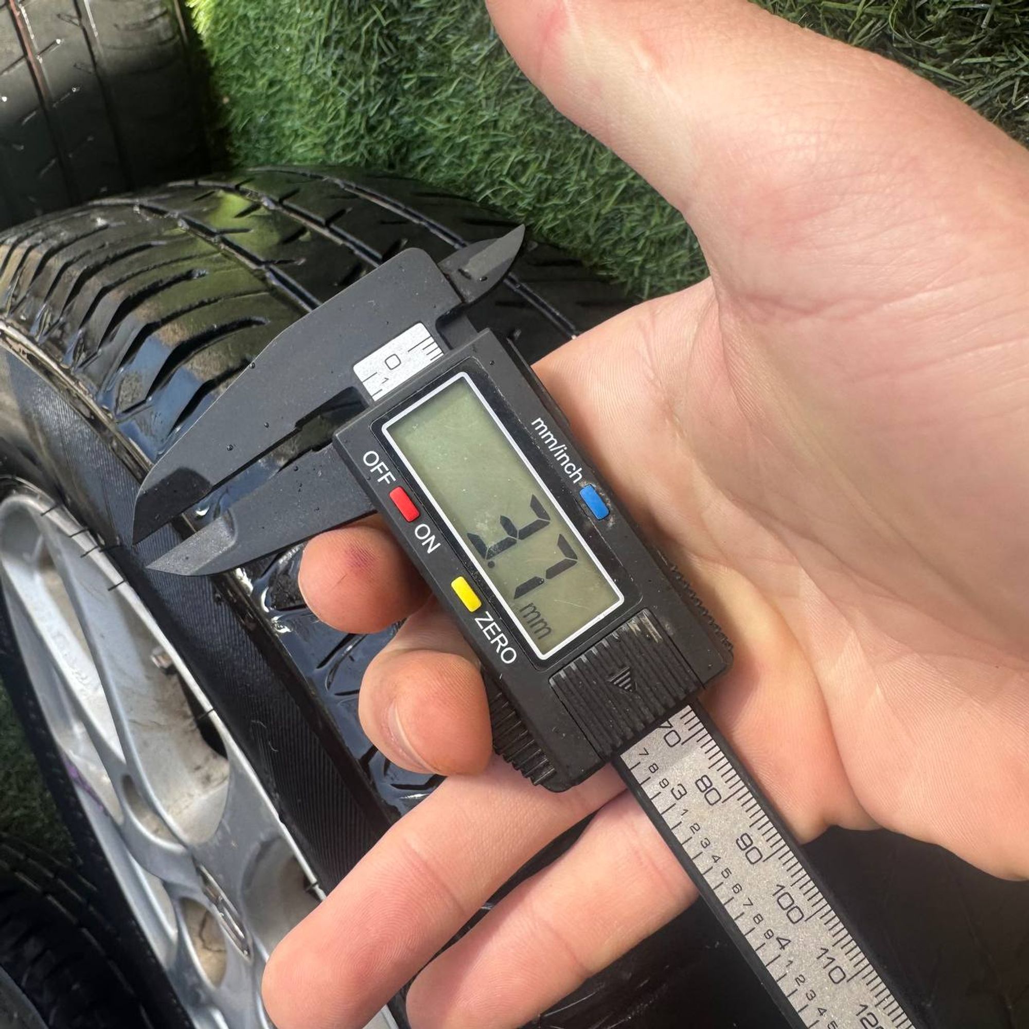 https://ycs.partsauto.market/partsauto-images/thmbs/userImages/772e461030aea93f4dbb6447c0f924d3/part/a711df00-43d7-4704-9011-468f8d4dc3fc_1742896160245.jpg