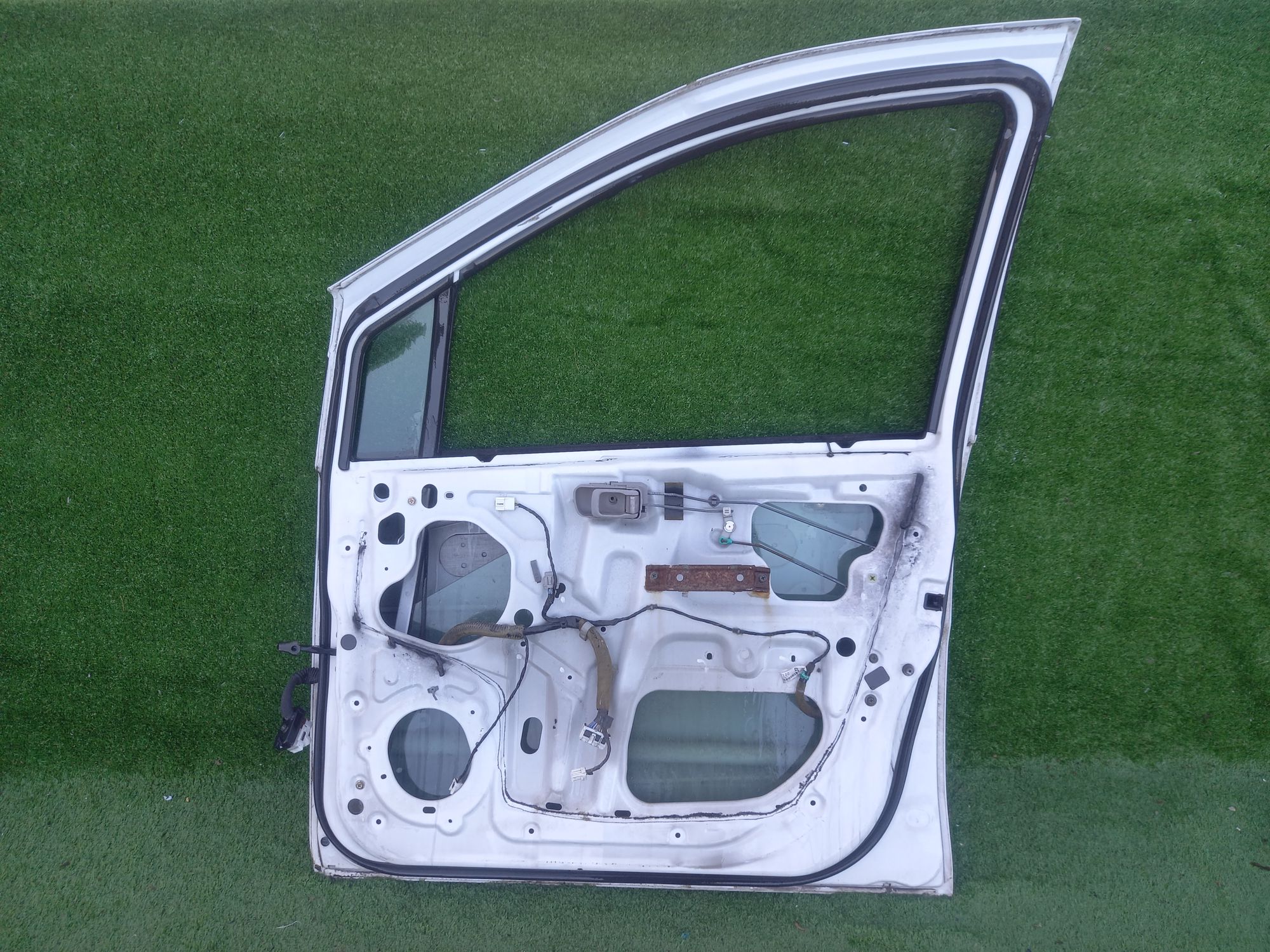 1848 дверь F/R на NISSAN LIBERTY PM12, 9500 рублей, Невинномысск