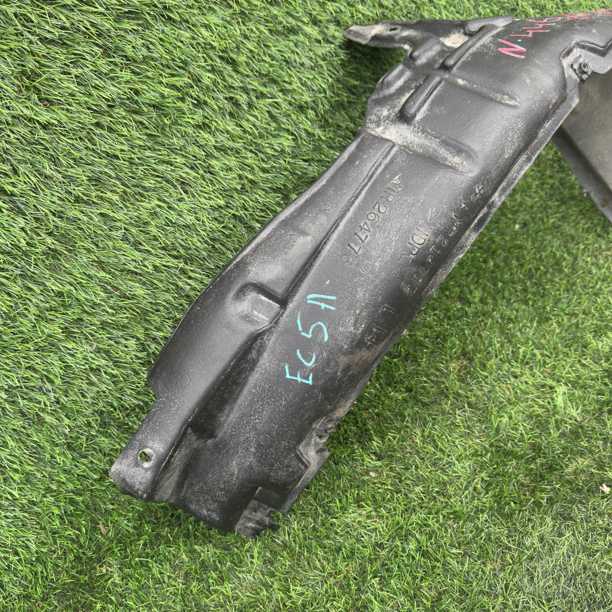 446 Подкрылок передний левый MITSUBISHI EC5A, 999 рублей, Невинномысск