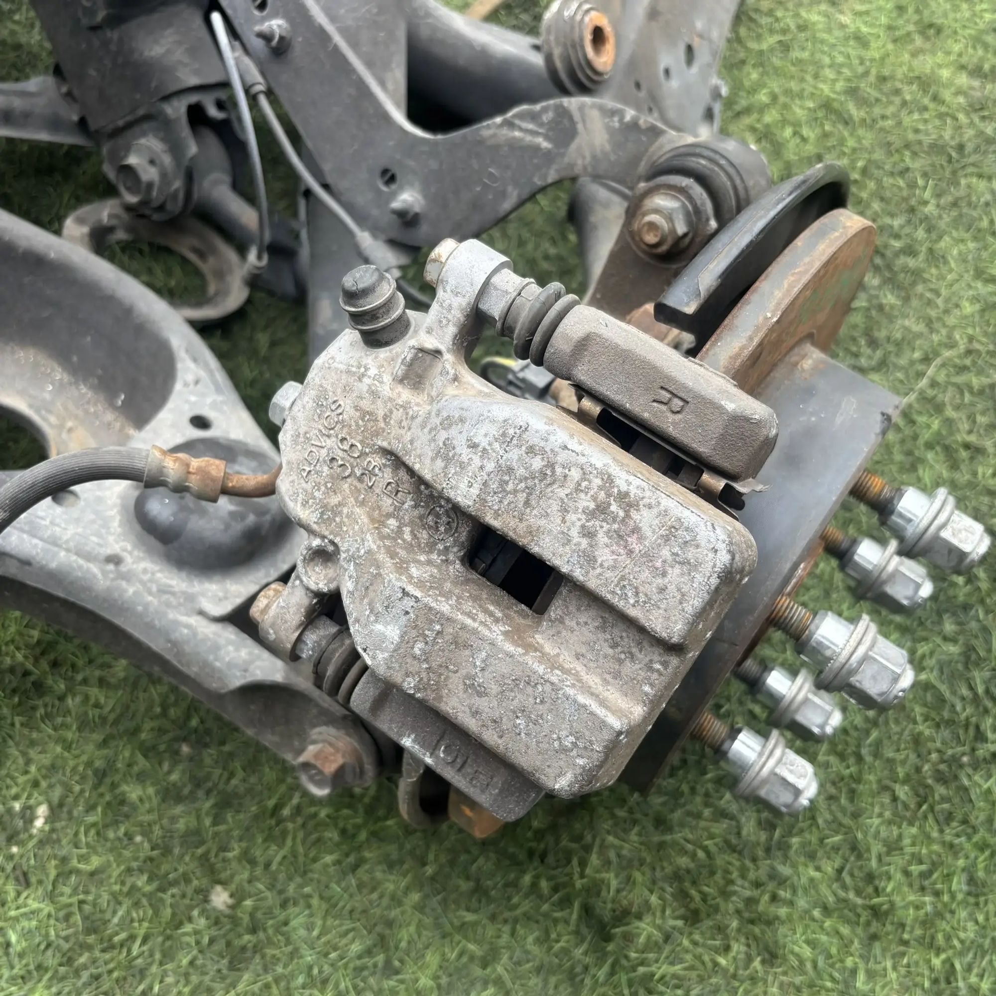 https://ycs.partsauto.market/partsauto-images/thmbs/userImages/772e461030aea93f4dbb6447c0f924d3/part/a8119998-8532-49d2-a238-fed77add40d6_1777016991206.jpg