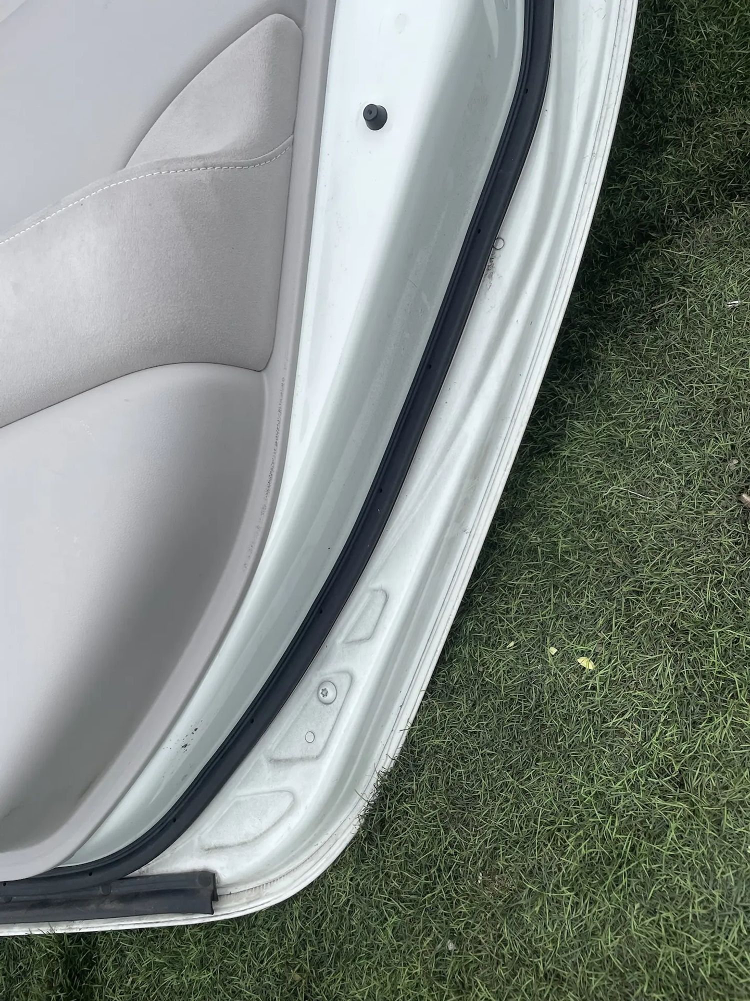 4221 Дверь задняя правая Nissan Leaf ZE0 EM61 24kw 2012, 10500 рублей, Невинномысск