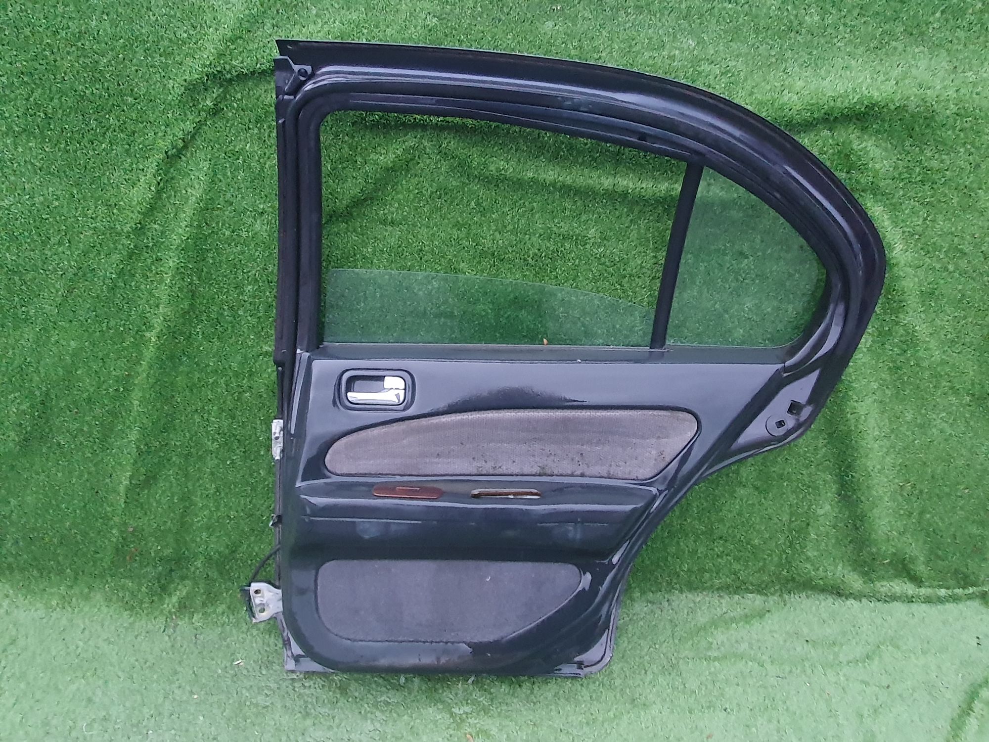 1560 дверь B/R на NISSAN CEFIRO A32, 6000 рублей, Невинномысск