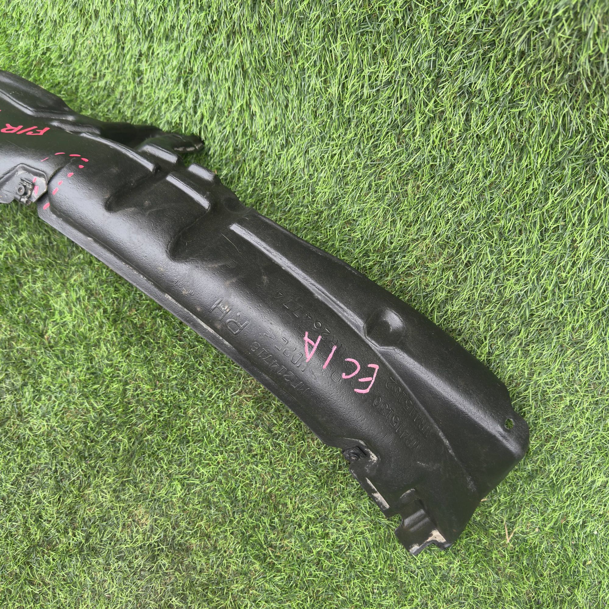 491 Подкрылок передний правый MITSUBISHI GALANT EC1A, 999 рублей, Невинномысск