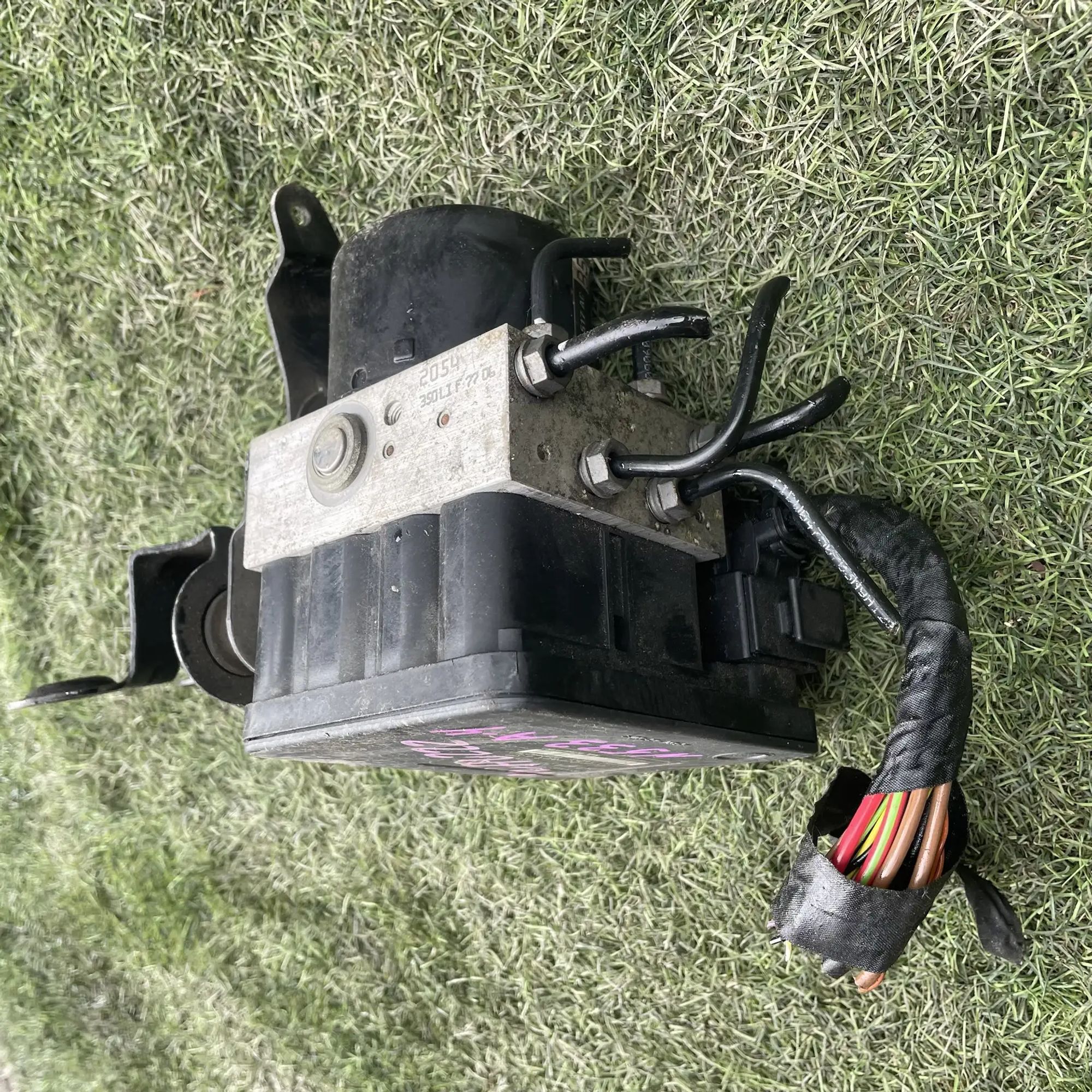 https://ycs.partsauto.market/partsauto-images/thmbs/userImages/772e461030aea93f4dbb6447c0f924d3/part/a8e31bb1-7095-40bc-95f1-676b88712df4_1779187742760.jpg