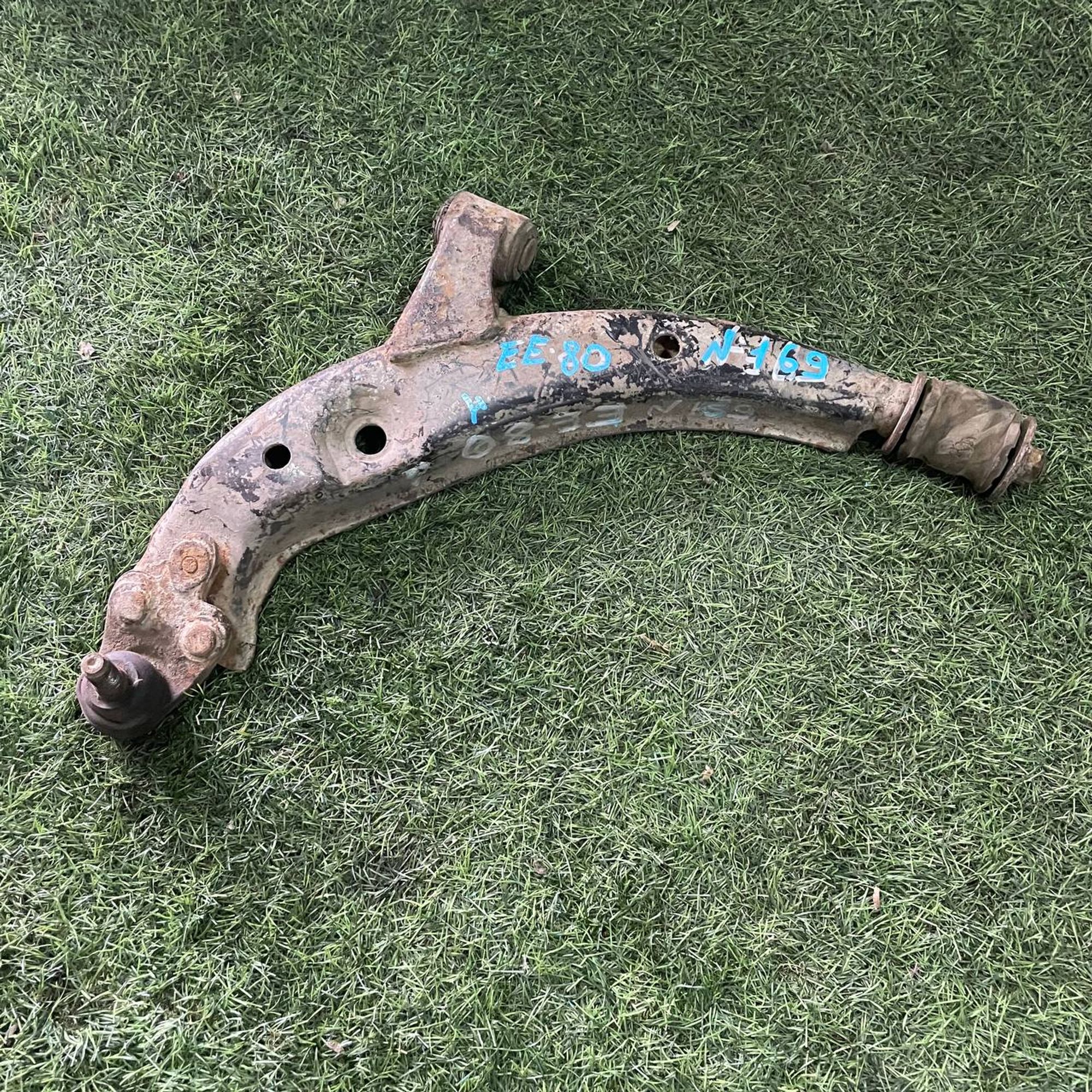 169 Рычаг передний левый нижний TOYOTA COROLLA EE80, 1 рублей, Невинномысск