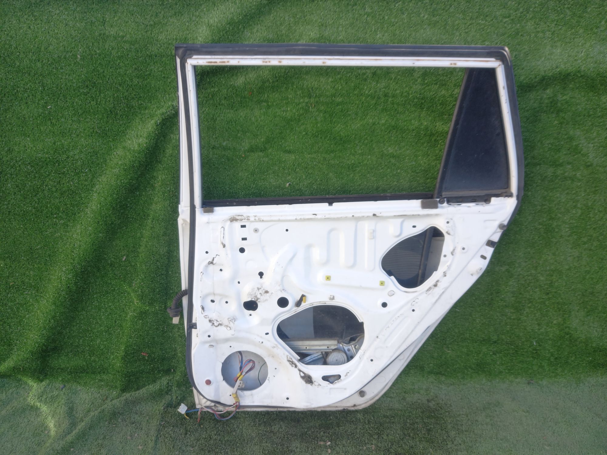 972 дверь на TOYOTA COROLLA FIELDER ZZE122, 12500 рублей, Невинномысск