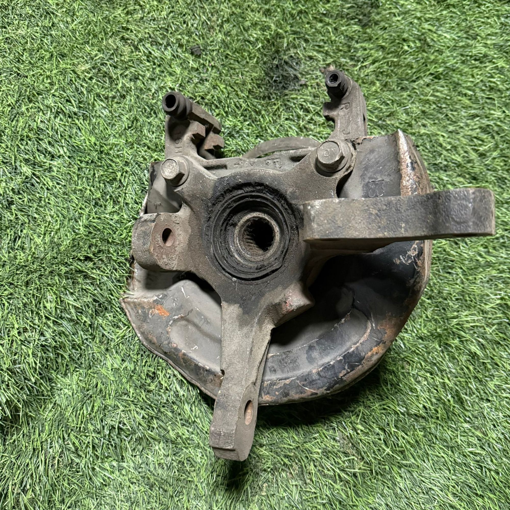 877 Ступица передняя правая MITSUBISHI LANCER CK2A, 1 рублей, Невинномысск