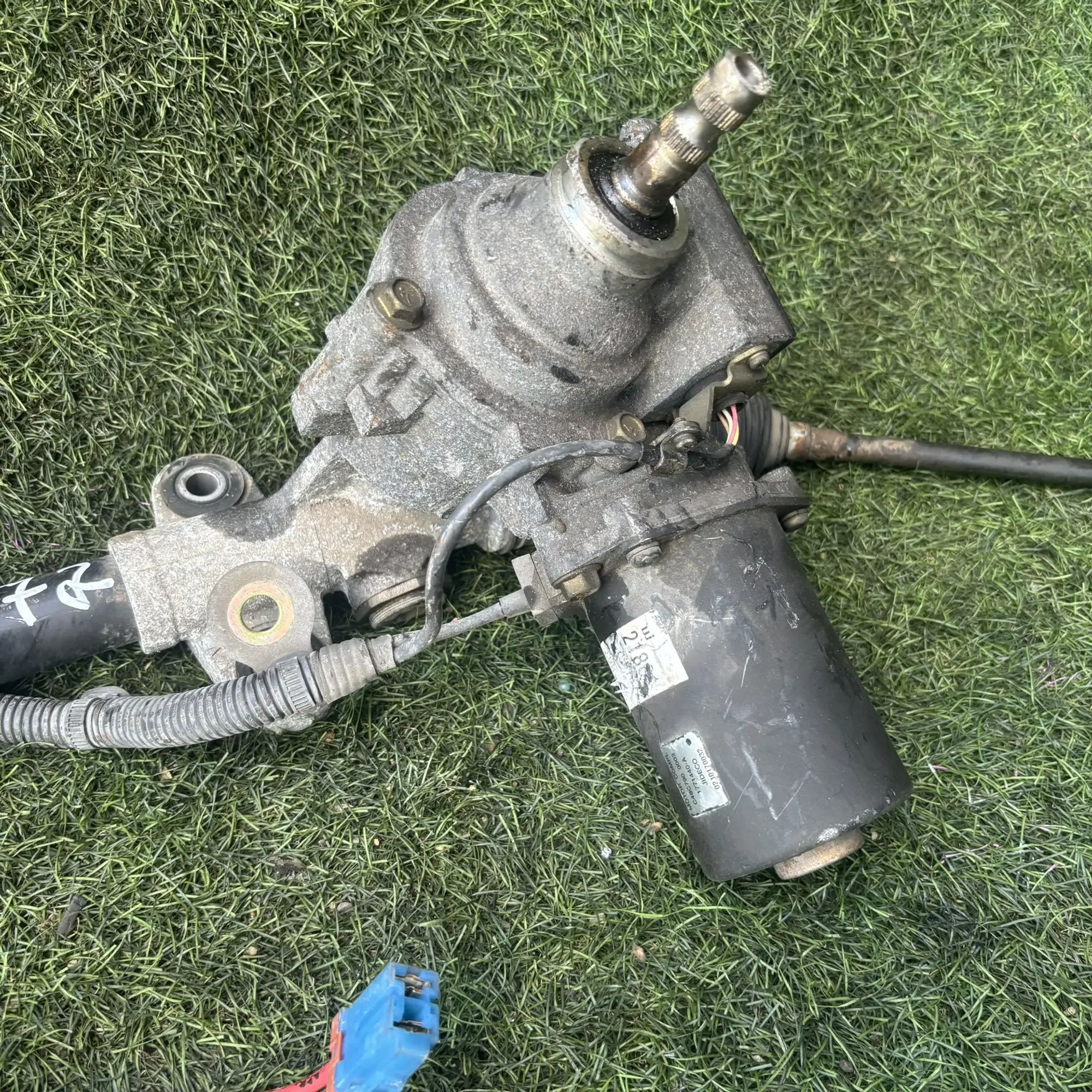 https://ycs.partsauto.market/partsauto-images/thmbs/userImages/772e461030aea93f4dbb6447c0f924d3/part/a9a4d5f6-9c47-458e-ace3-60f214f5c261_1776851317487.jpg