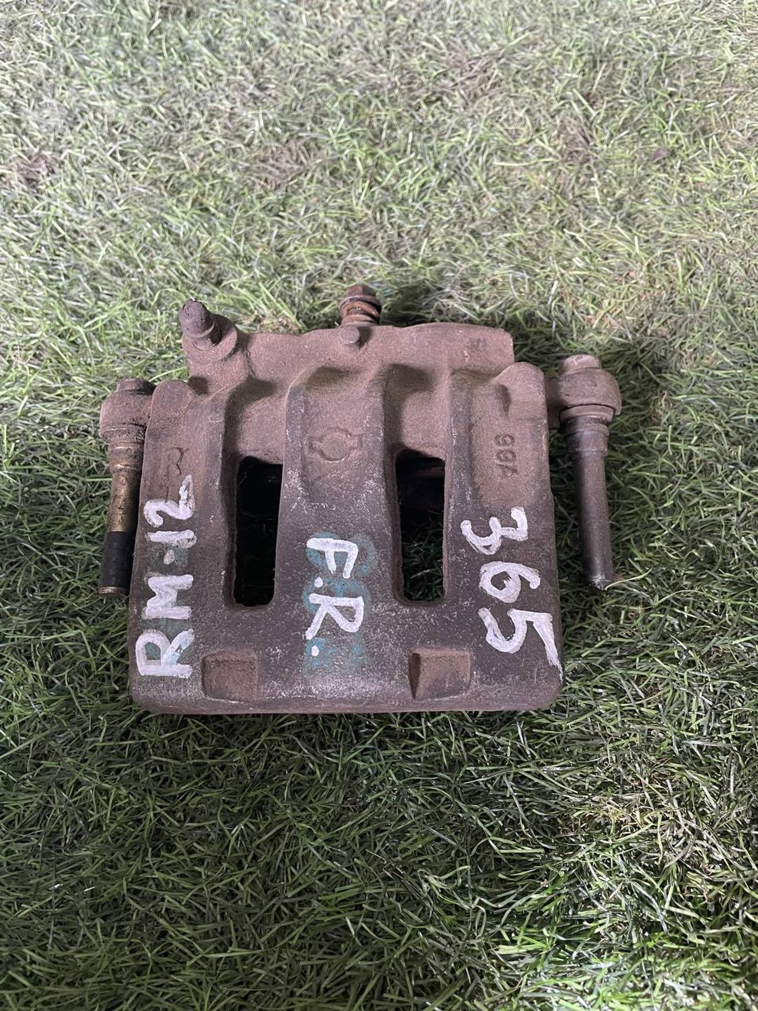 365 Суппорт тормозной передний правый NISSAN LIBERTY RM12, 3000 рублей, Невинномысск