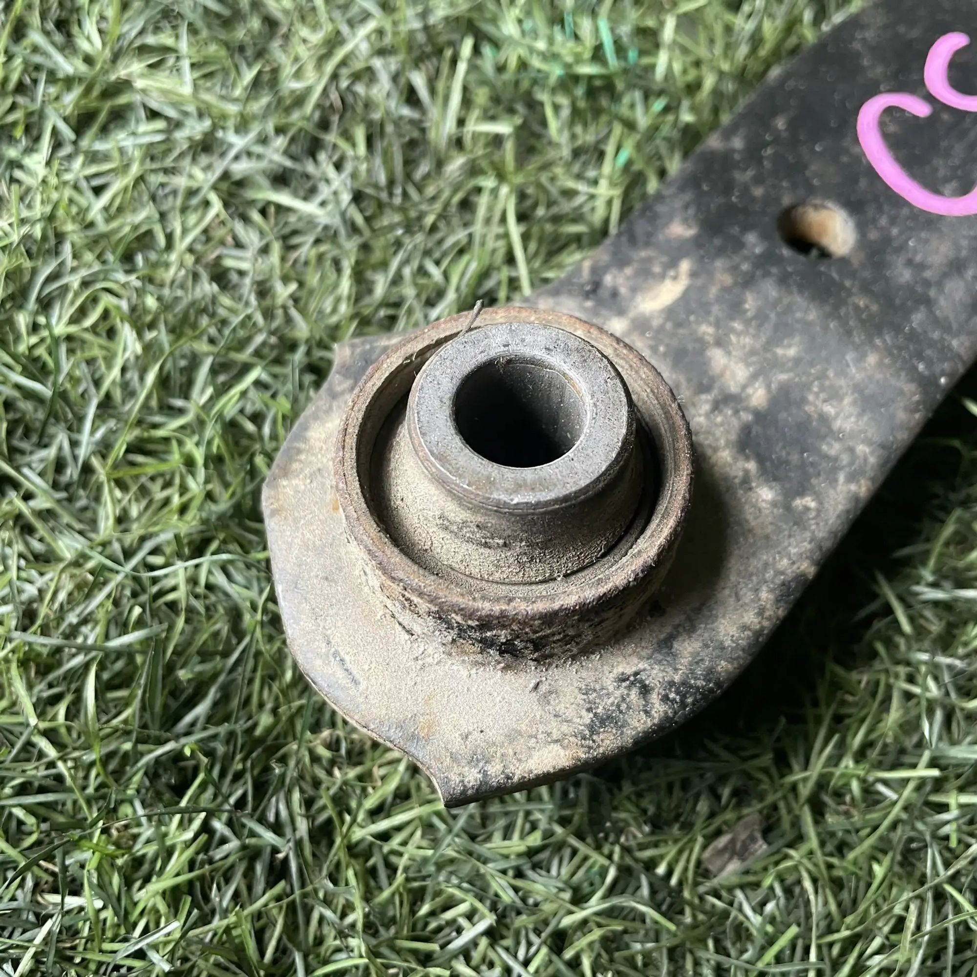 https://ycs.partsauto.market/partsauto-images/thmbs/userImages/772e461030aea93f4dbb6447c0f924d3/part/aa7ff57c-44dd-4ea2-a602-eeb366091fba_1776936120822.jpg