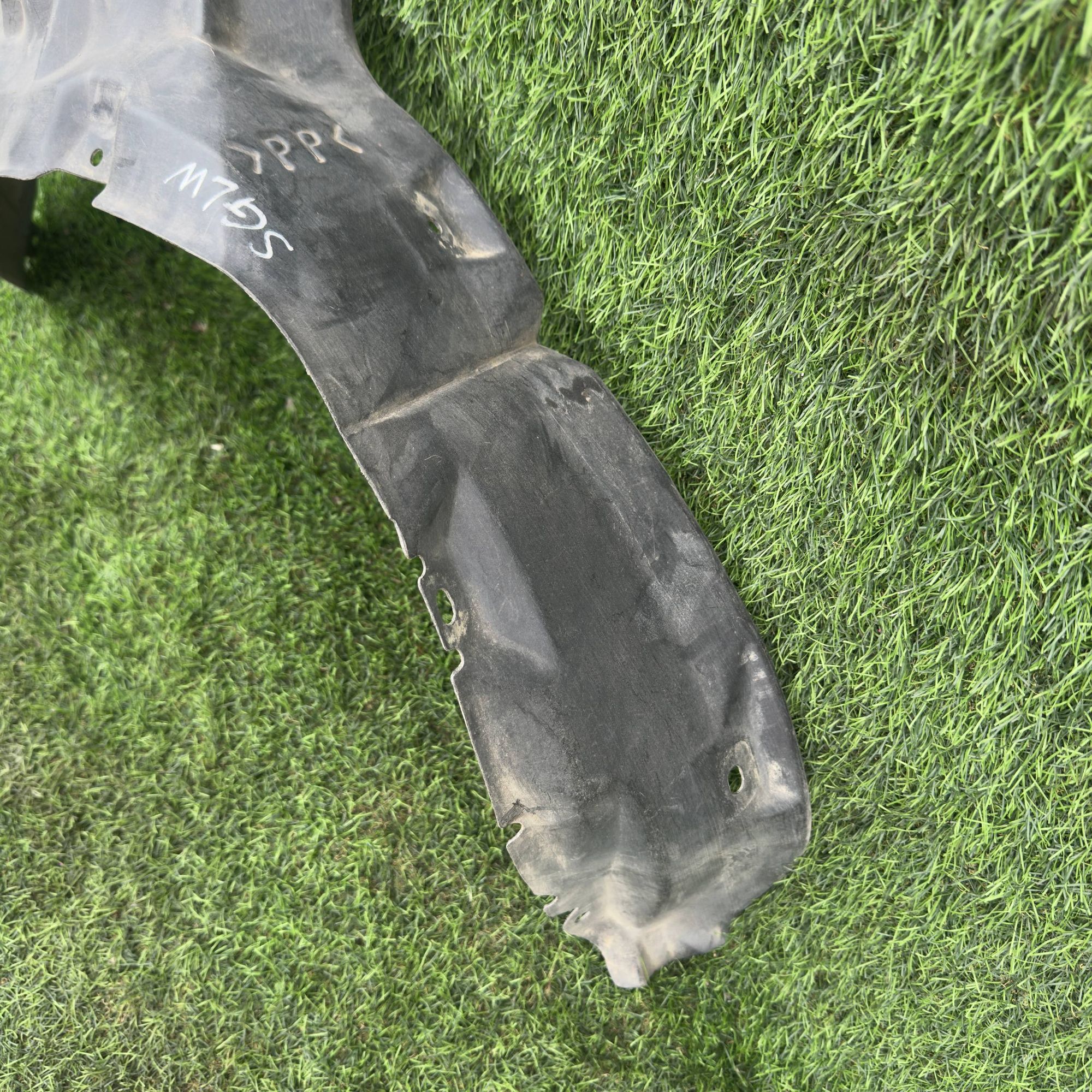 491 Подкрылок передний левый MAZDA SGLW, 999 рублей, Невинномысск