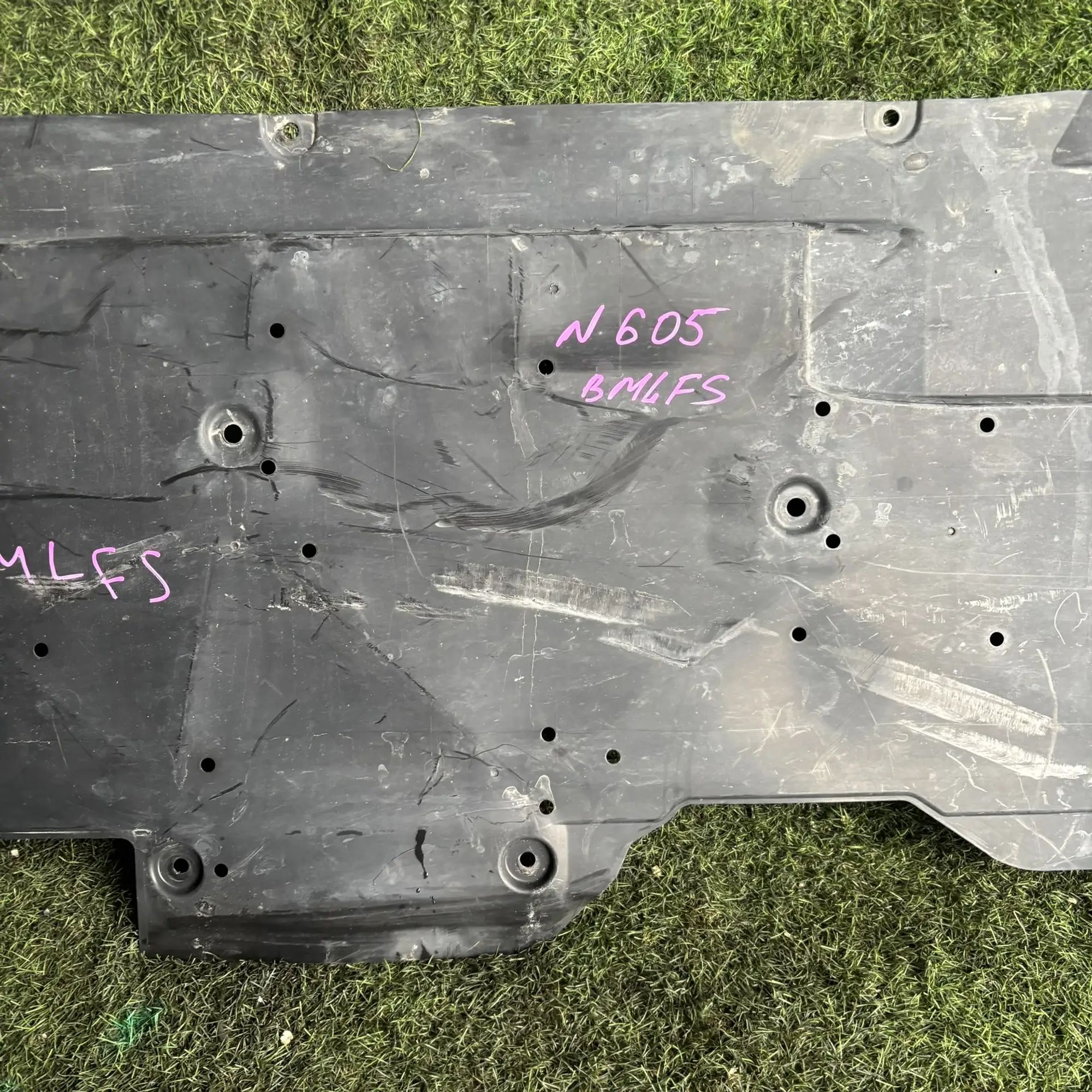 https://ycs.partsauto.market/partsauto-images/thmbs/userImages/772e461030aea93f4dbb6447c0f924d3/part/aaa78d56-75a9-49e9-b016-0e0dbe54b987_1777278469862.jpg