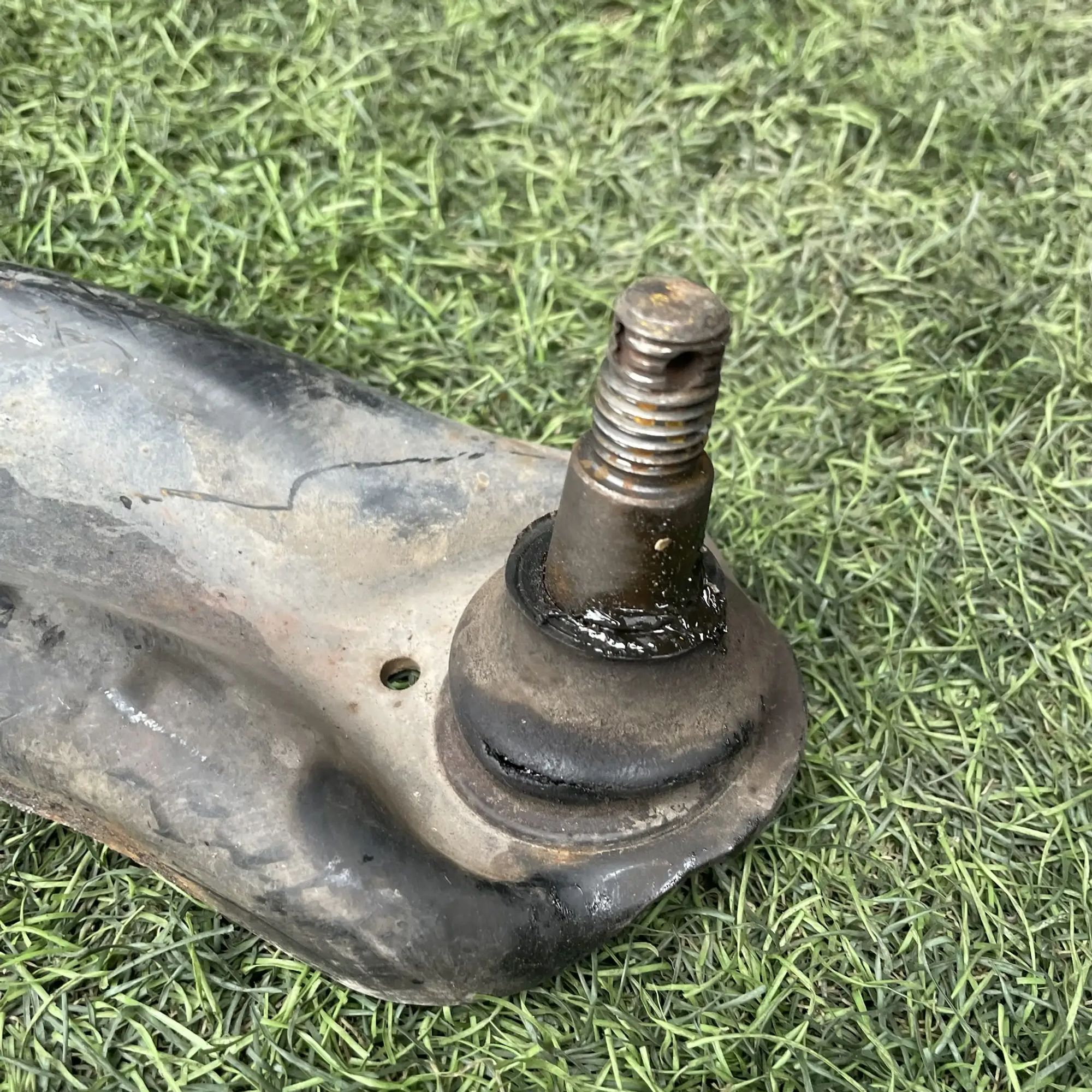 https://ycs.partsauto.market/partsauto-images/thmbs/userImages/772e461030aea93f4dbb6447c0f924d3/part/aacba016-35fa-4bfd-9f11-3bb292dd290e_1779255303138.jpg
