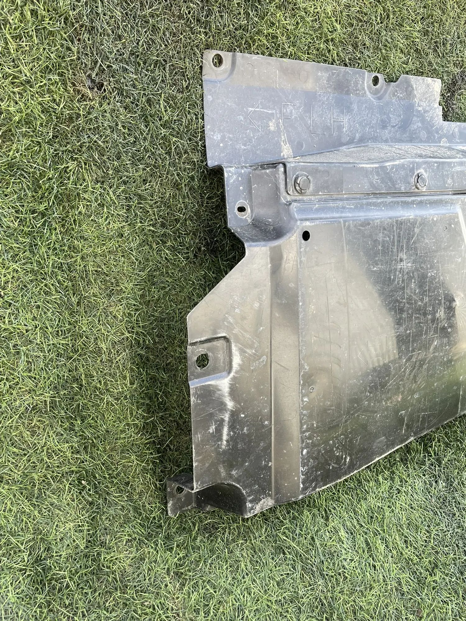 https://ycs.partsauto.market/partsauto-images/thmbs/userImages/772e461030aea93f4dbb6447c0f924d3/part/aaf8bf24-ad7f-4310-81a7-d94f7ae46c10_1775222930759.jpg