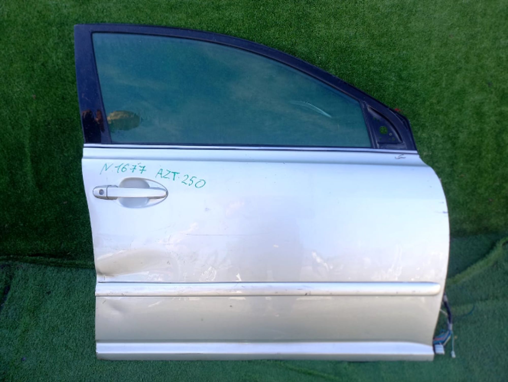 1677 дверь на TOYOTA AVENSIS AZT250, 22500 рублей, Невинномысск