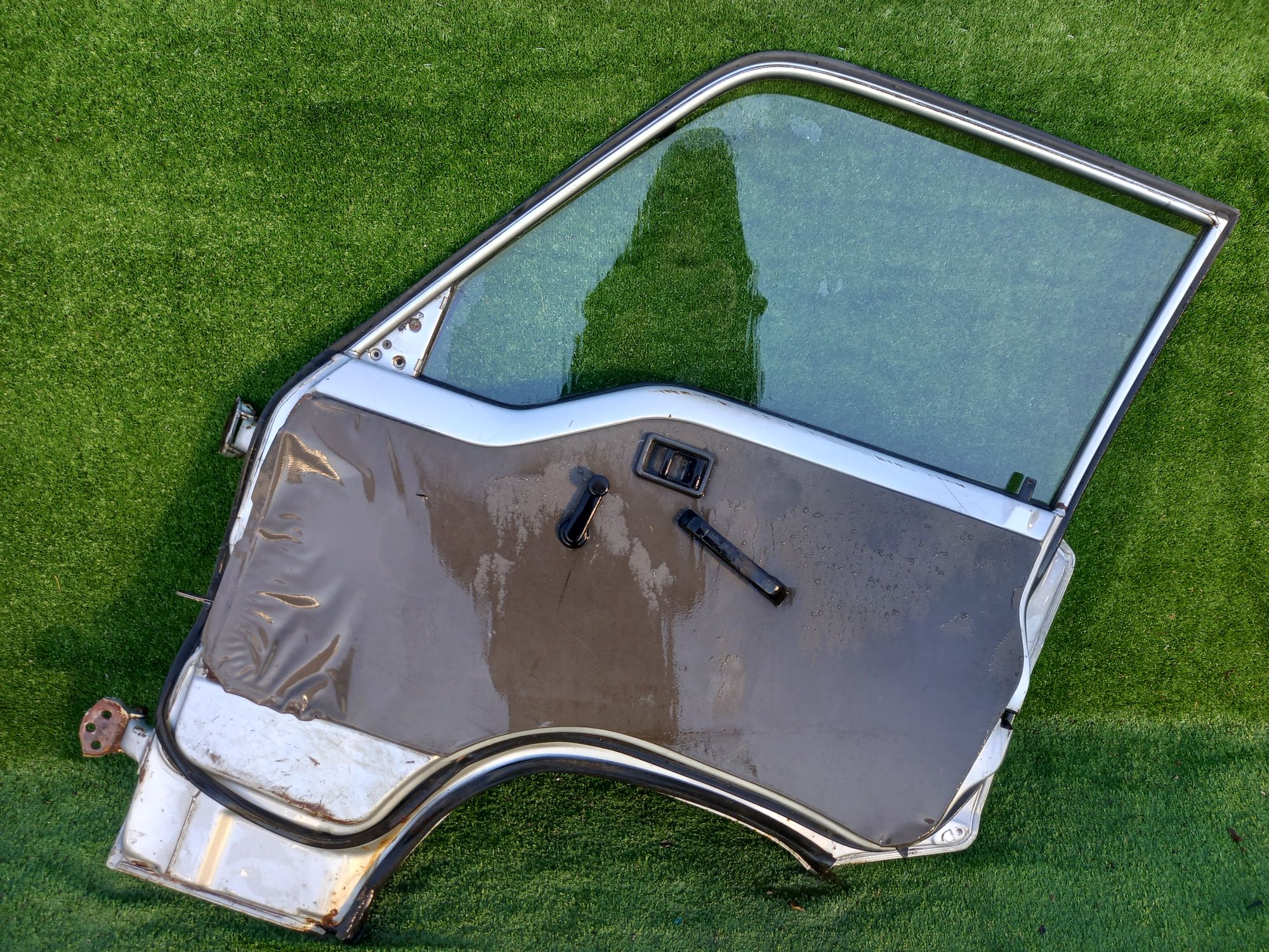 2121 дверь F/R на NISSAN URVAN E24, 6000 рублей, Невинномысск