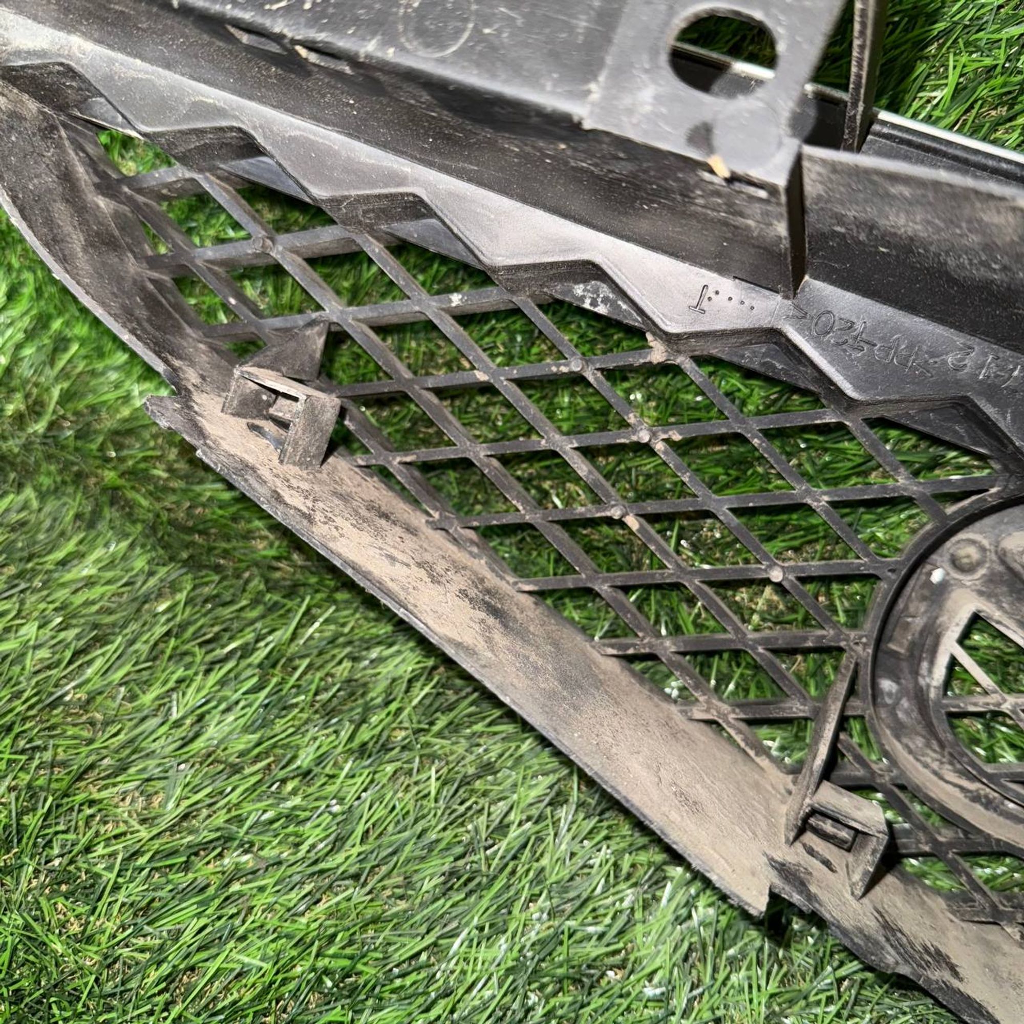 406 Решетка радиатора MAZDA PREMACY CP8W, 2500 рублей, Невинномысск